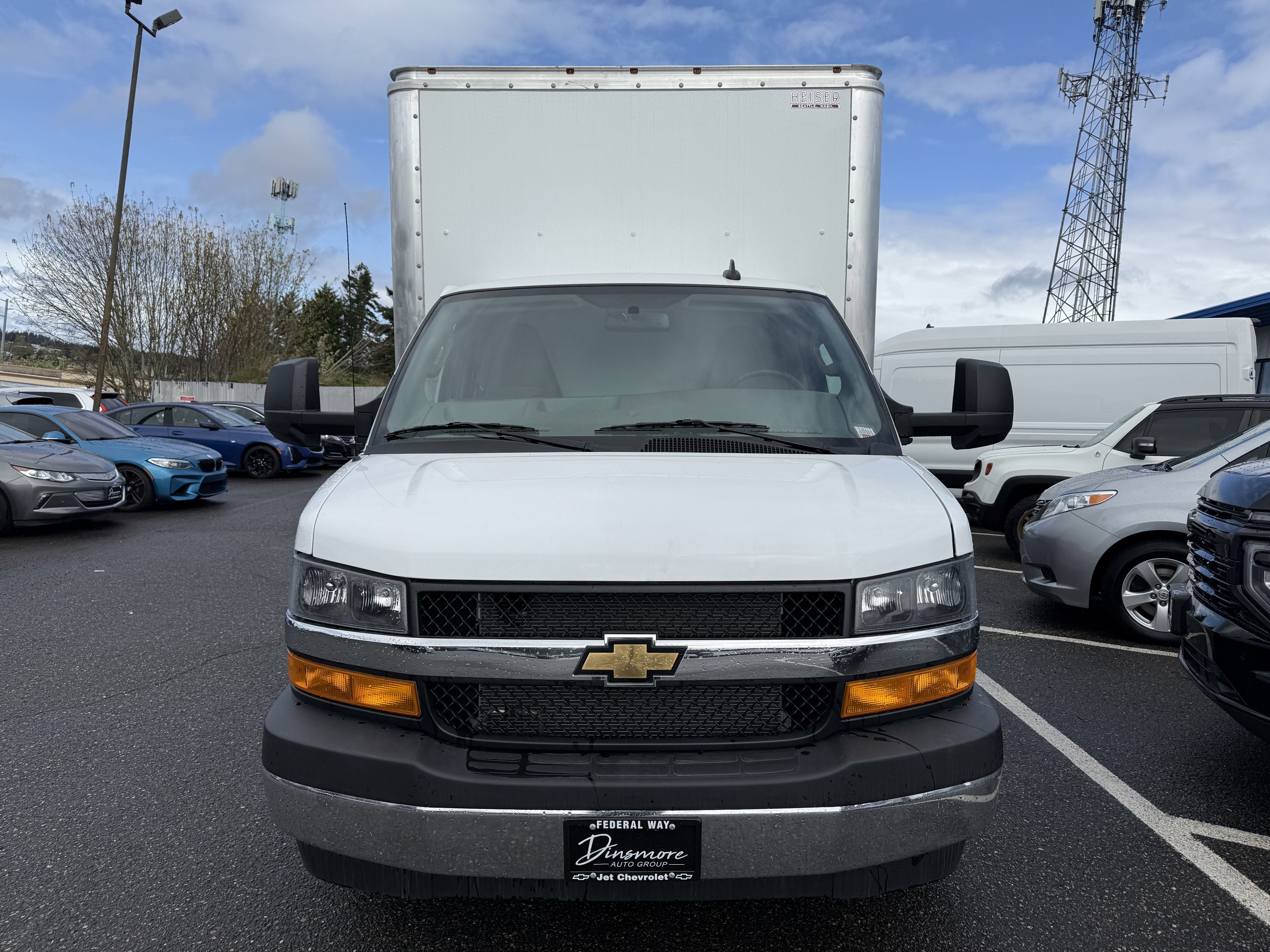 2024 Chevrolet Express Cutaway 4500 2WT