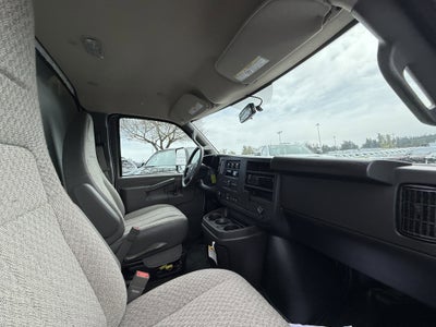 2024 Chevrolet Express Cutaway 4500 2WT