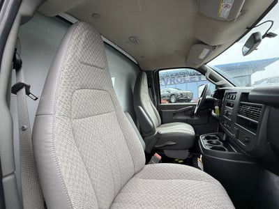 2024 Chevrolet Express Cutaway 4500 2WT