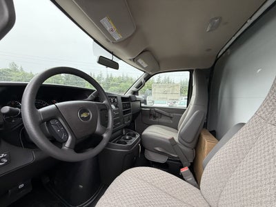 2024 Chevrolet Express Cutaway 4500 2WT
