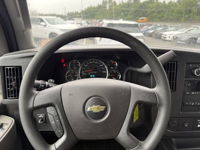 2024 Chevrolet Express Cutaway 4500 2WT