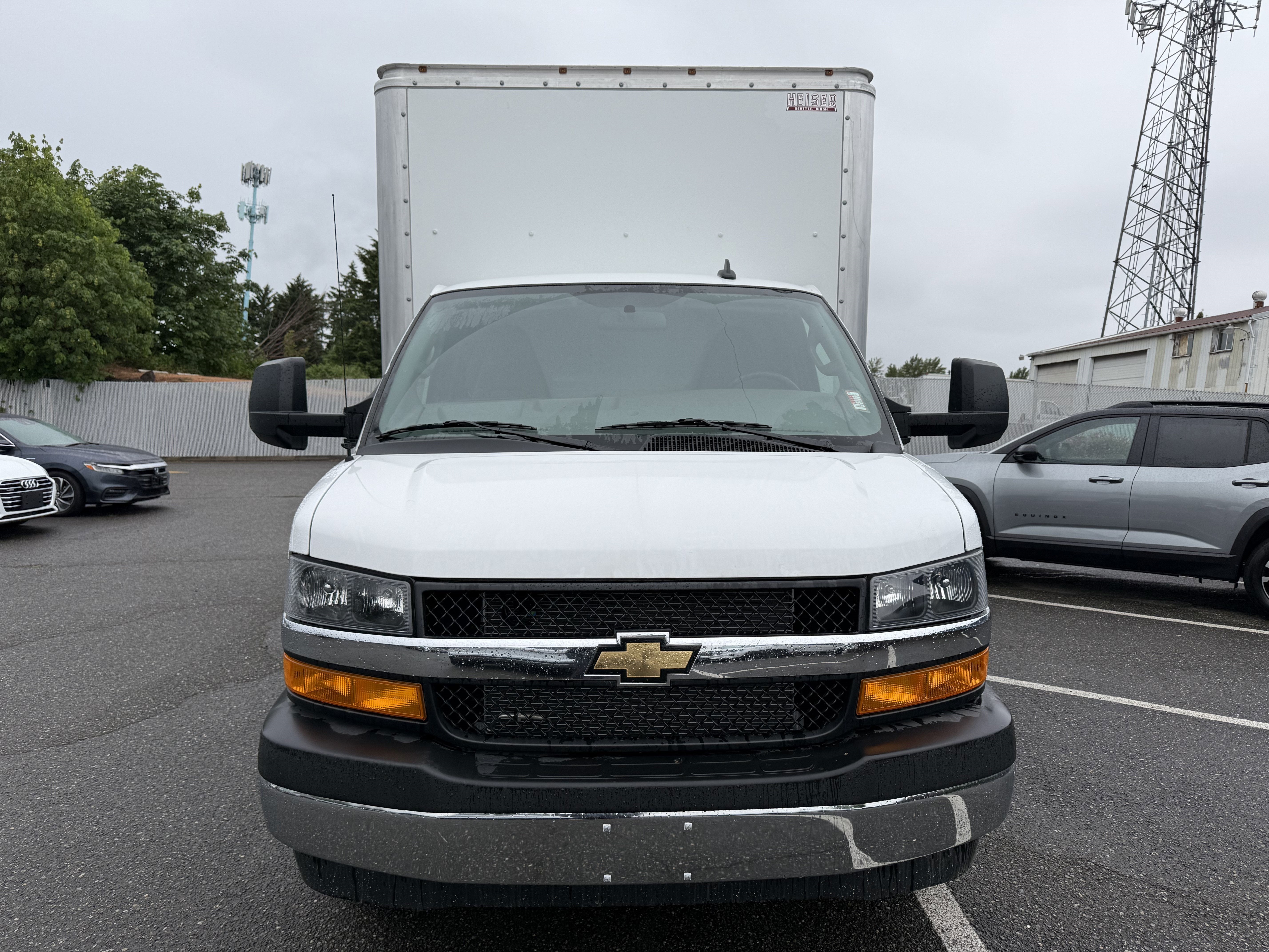 2024 Chevrolet Express Cutaway 4500 2WT