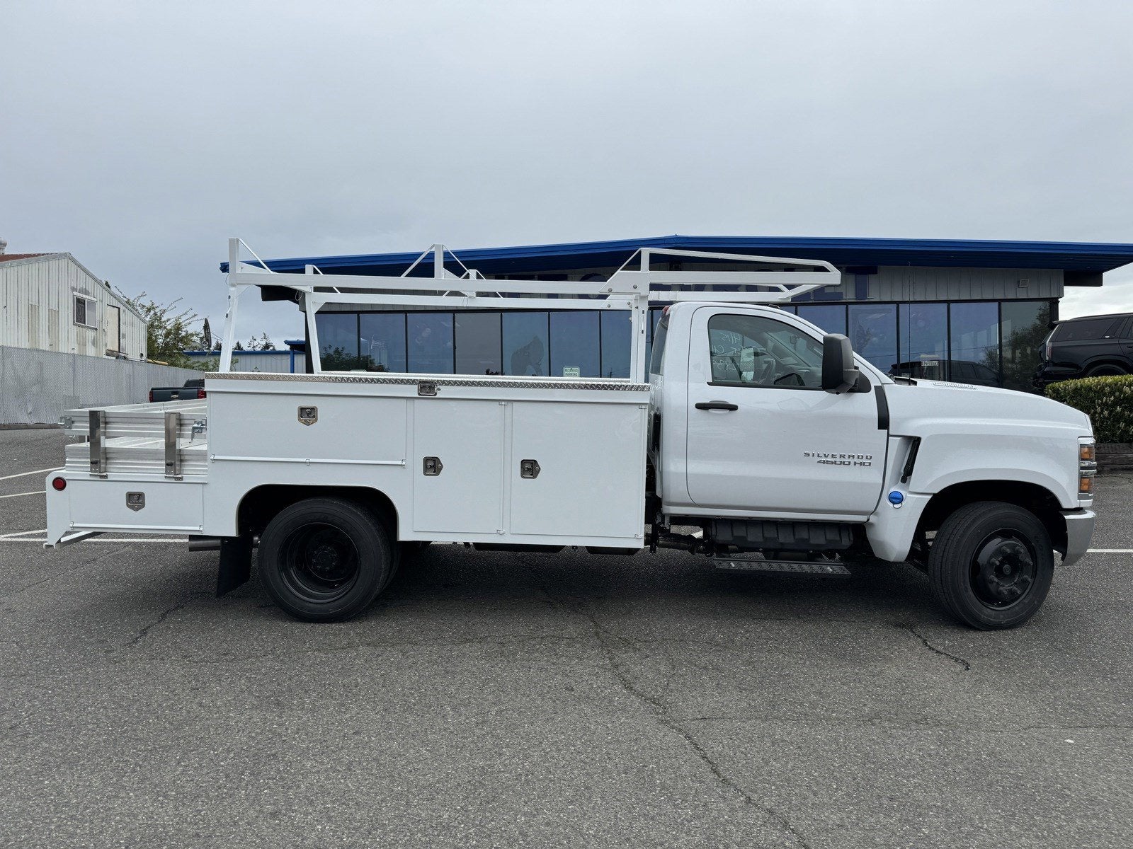 2024 Chevrolet Silverado 4500 HD Work Truck