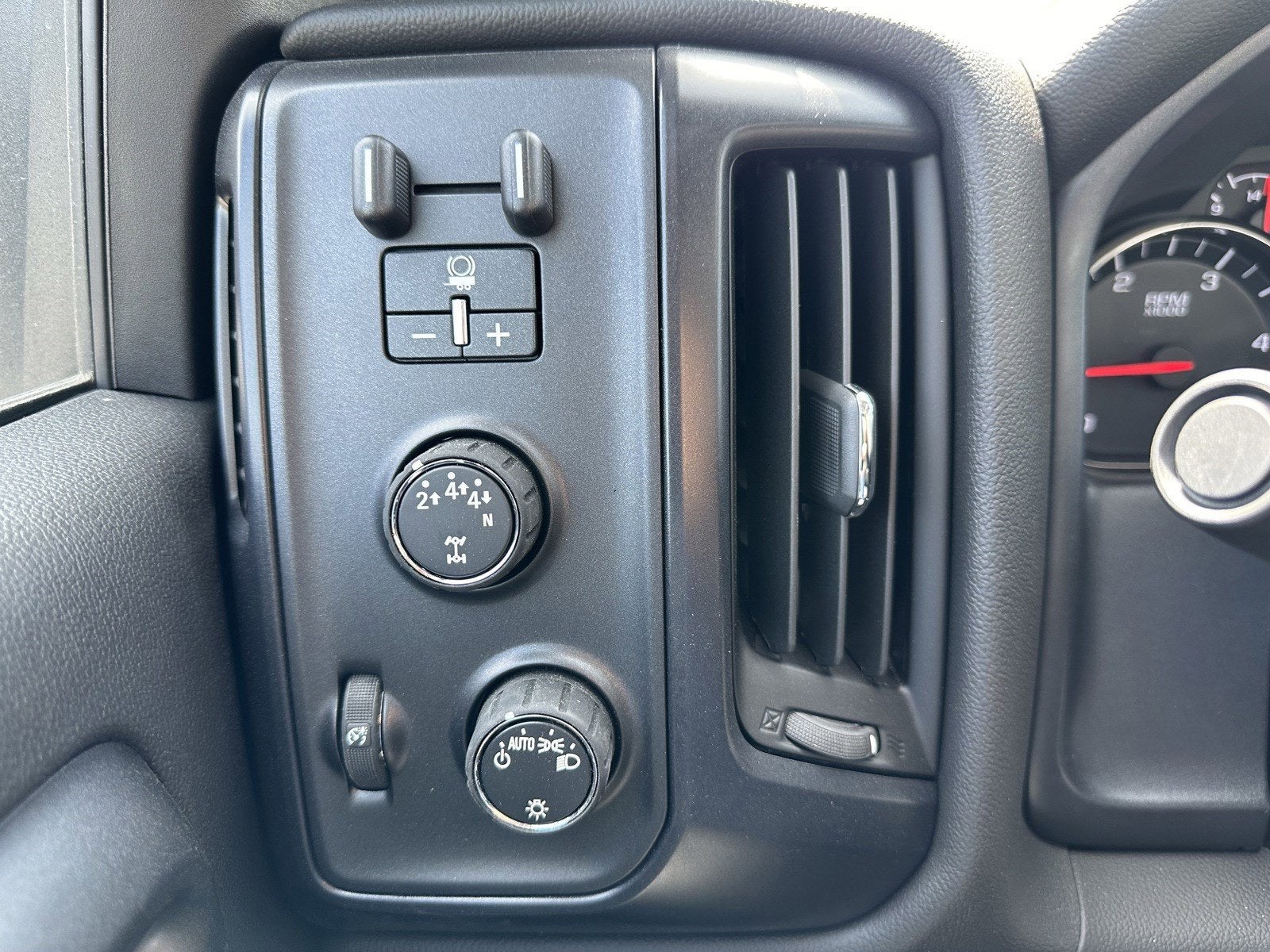 2024 Chevrolet Silverado 5500 HD Work Truck