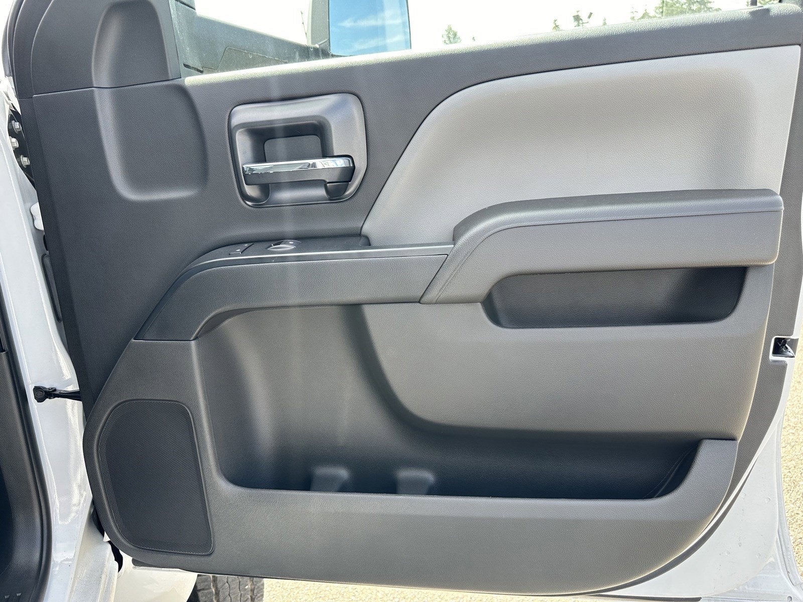 2024 Chevrolet Silverado 5500 HD Work Truck