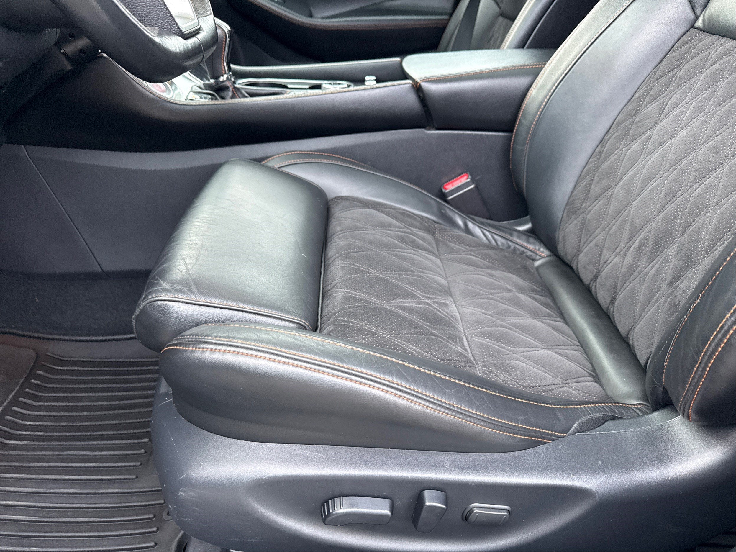 2020 Nissan Maxima SR
