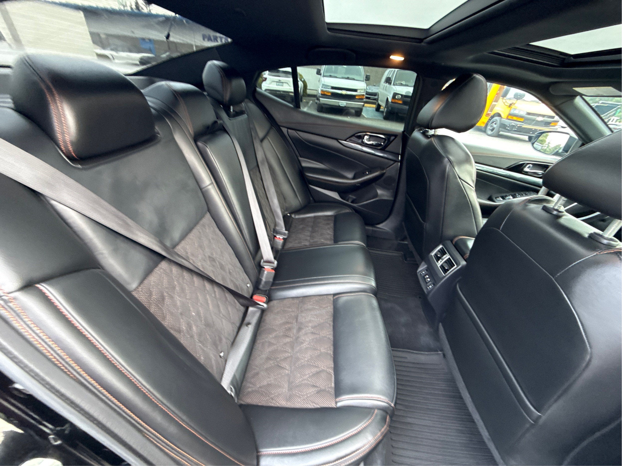 2020 Nissan Maxima SR