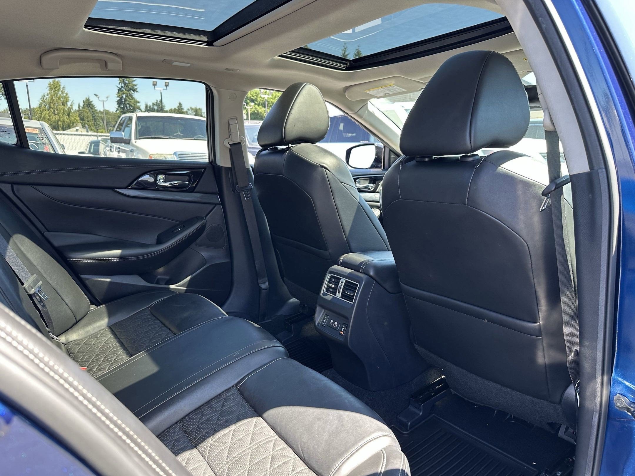 2020 Nissan Maxima Platinum