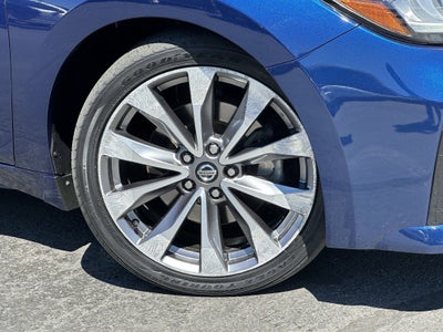 2020 Nissan Maxima Platinum