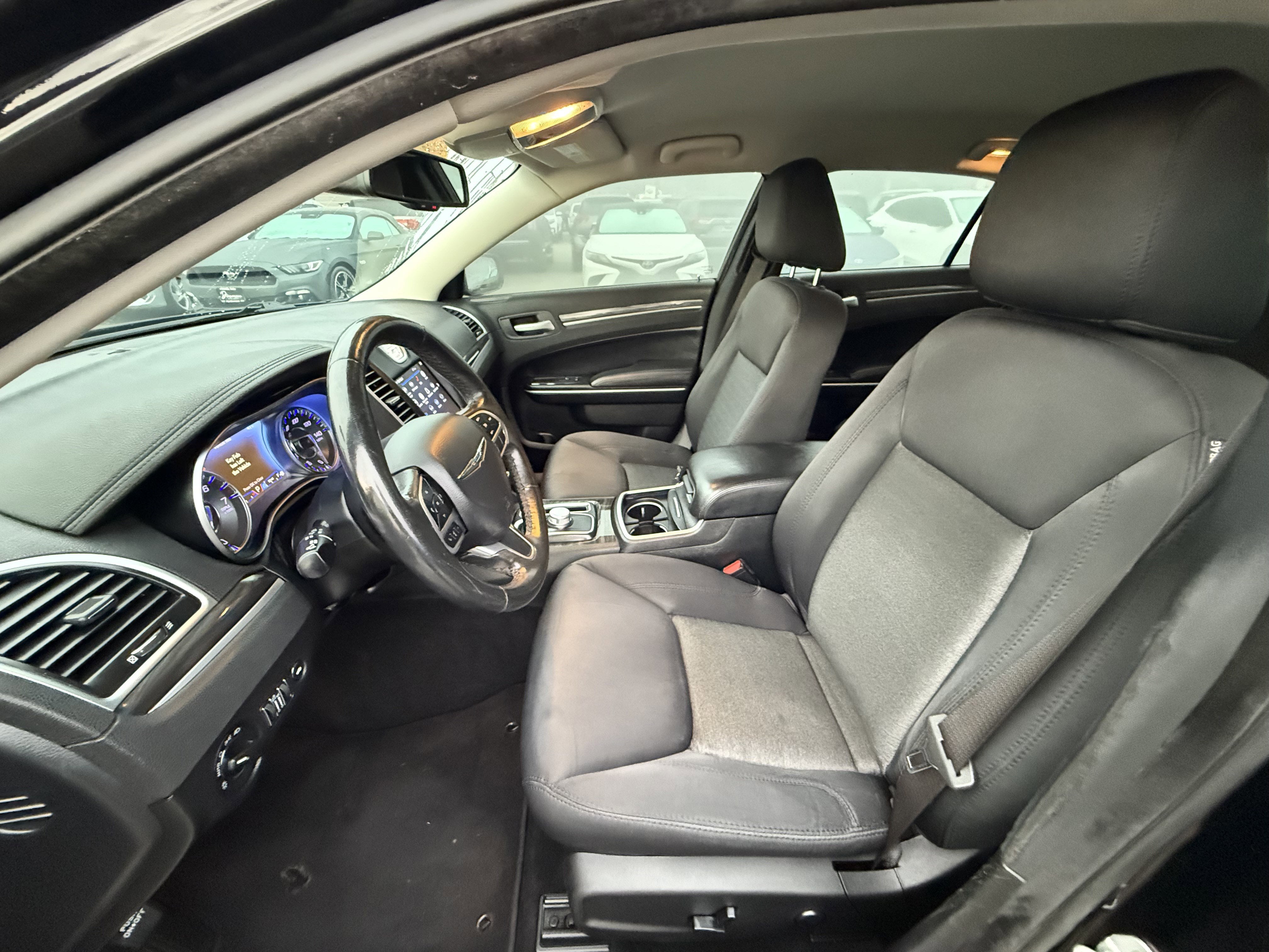 2020 Chrysler 300 Touring