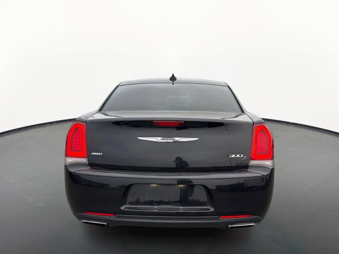 2017 Chrysler 300 300S AWD
