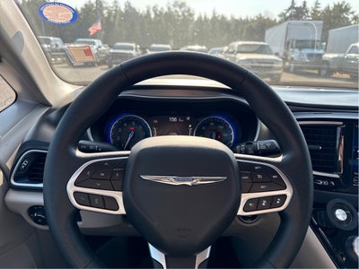2020 Chrysler Pacifica Touring