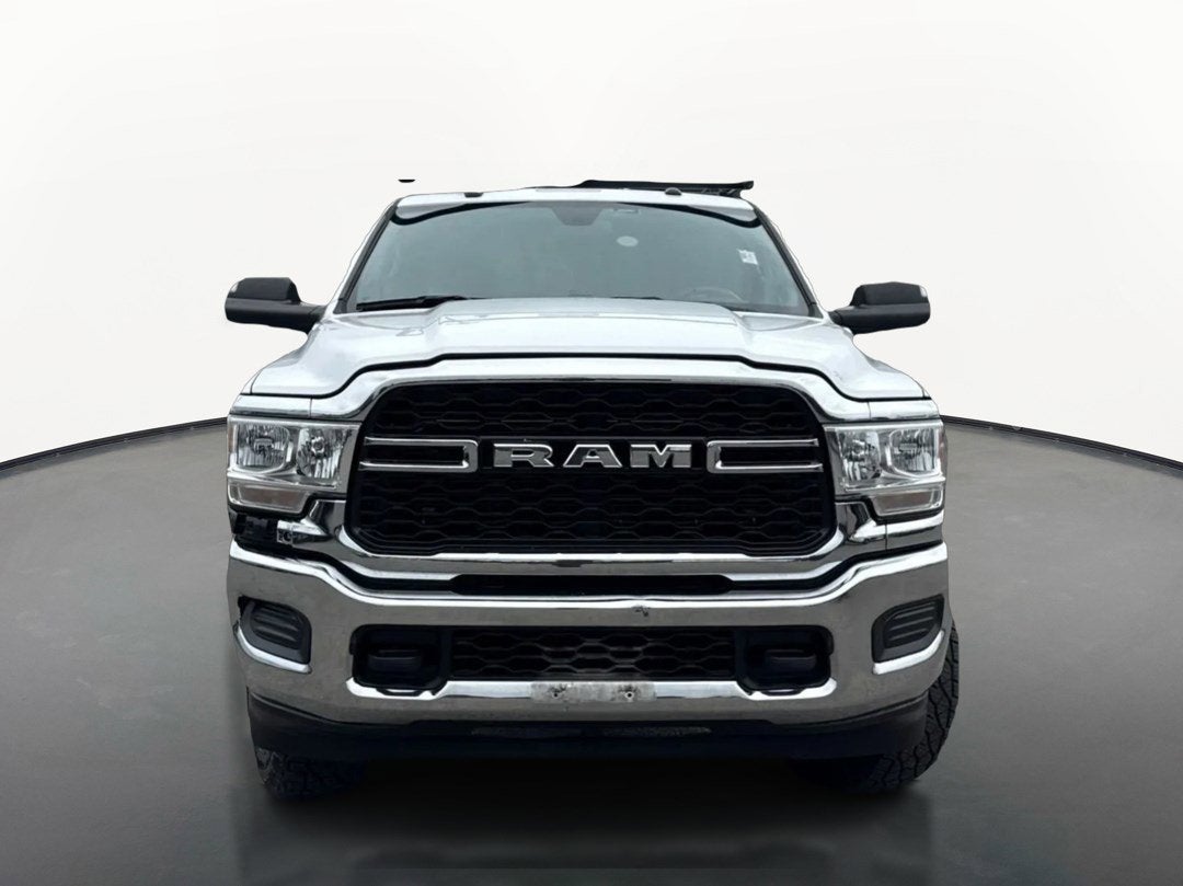 2022 RAM 3500 Tradesman Crew Cab 4x4 8' Box