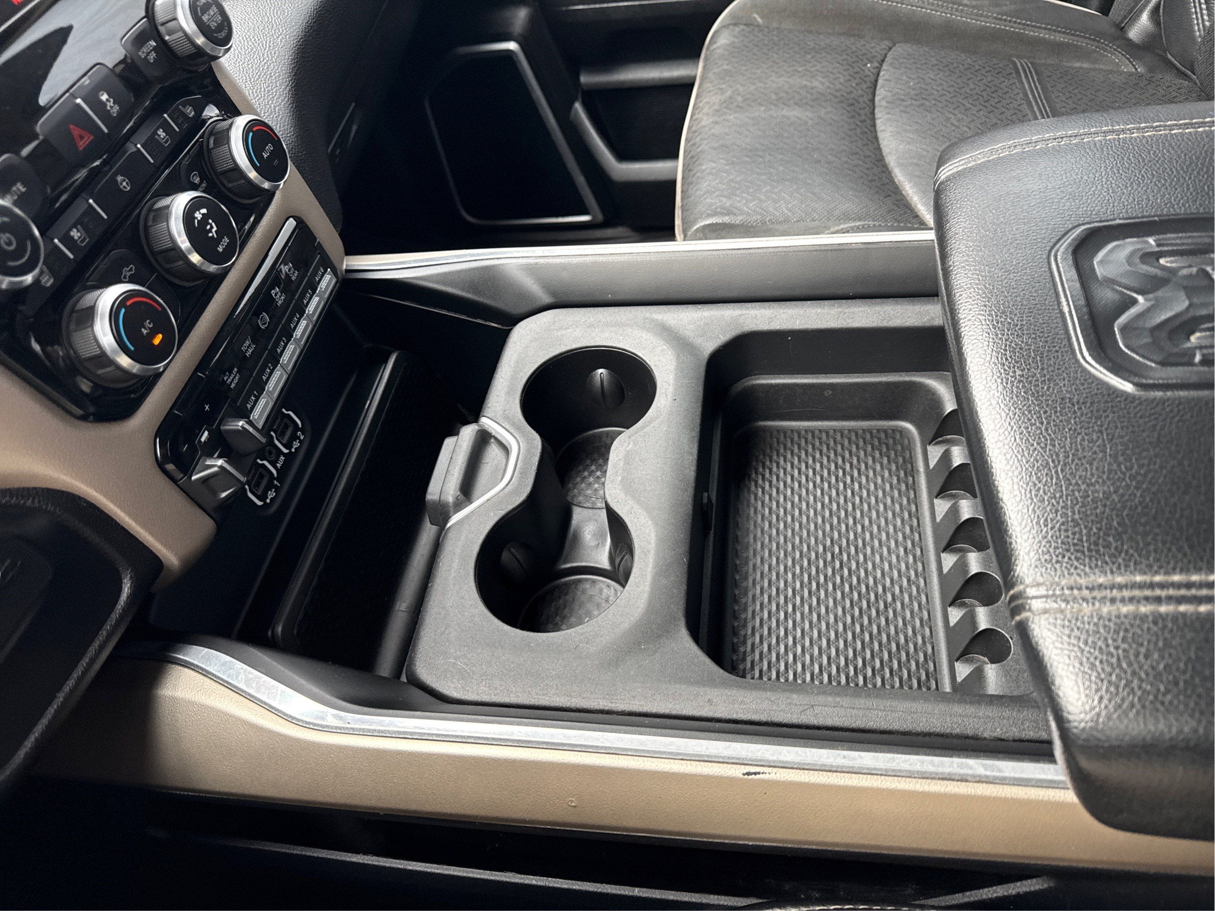 2021 RAM 3500 Laramie Crew Cab 4x4 8' Box