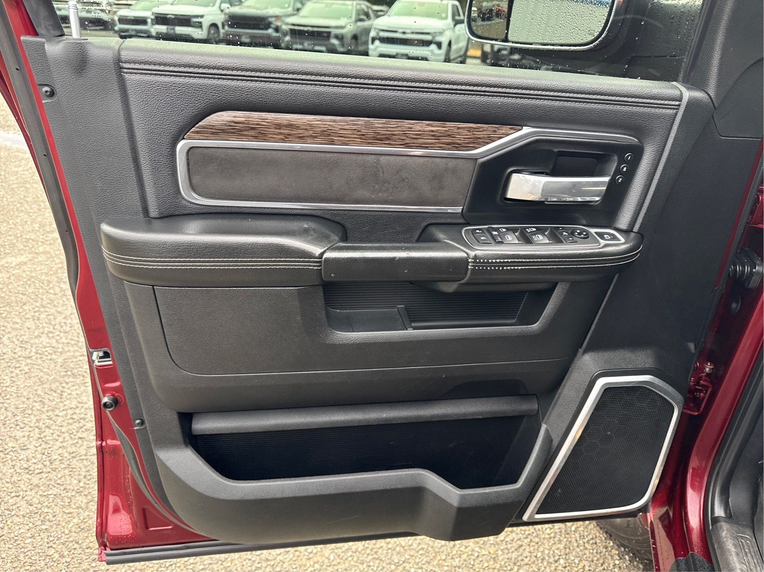 2021 RAM 3500 Laramie Crew Cab 4x4 8' Box