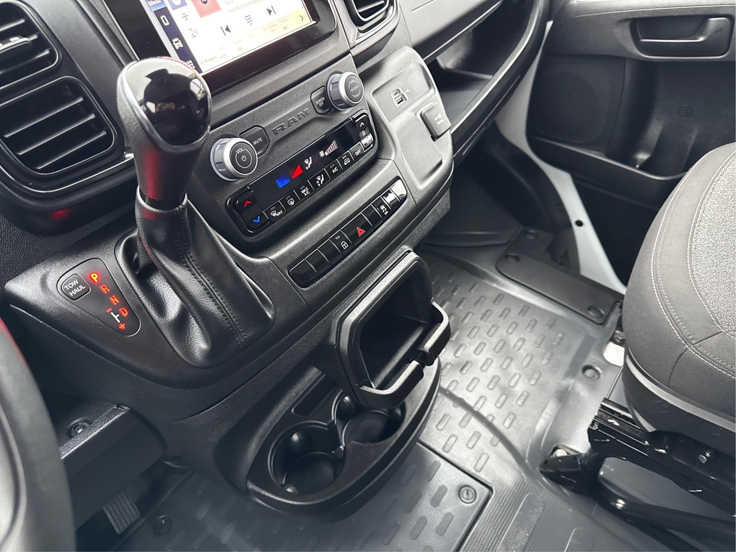 2025 RAM ProMaster Cargo Van Tradesman