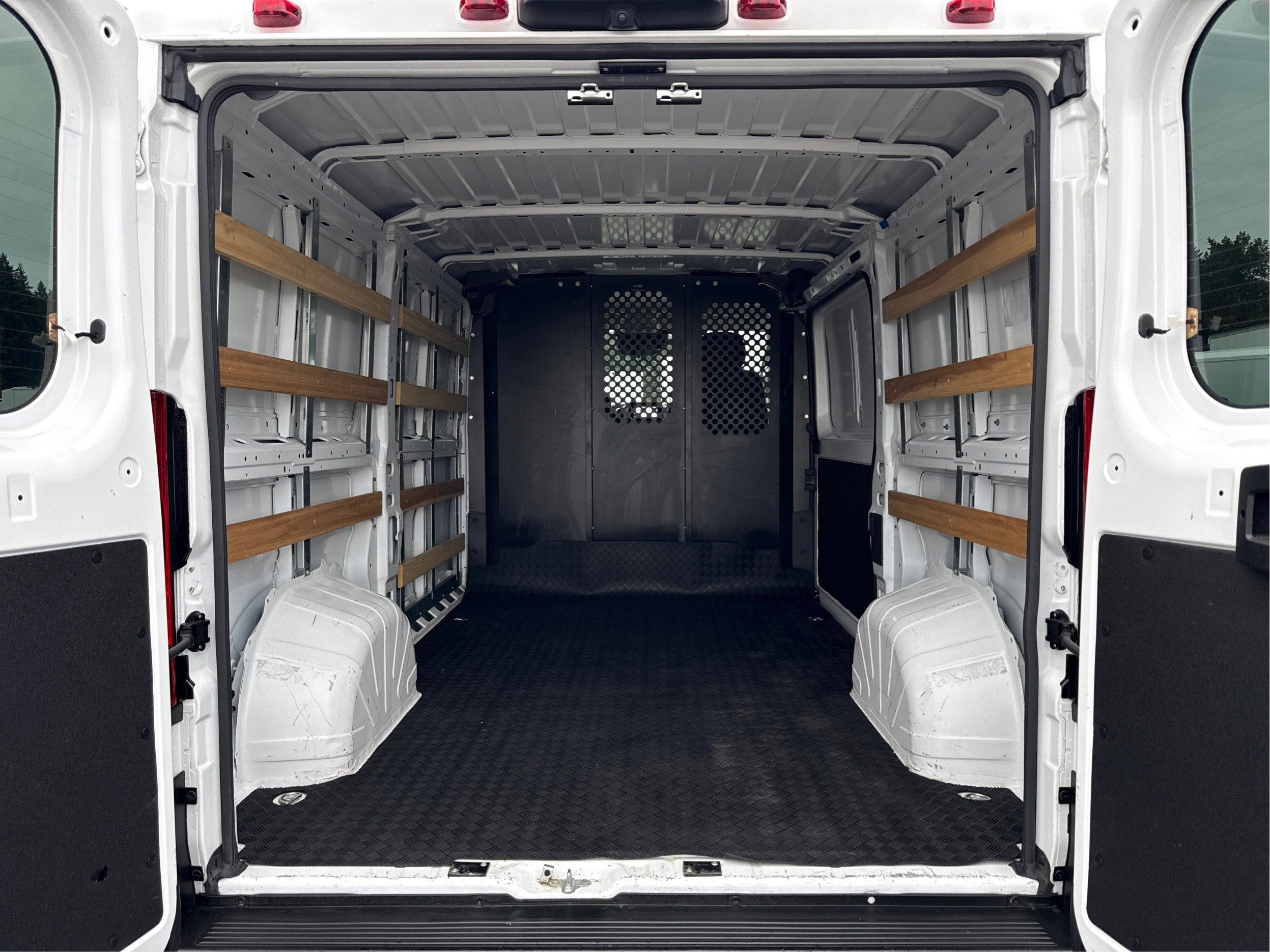 2025 RAM ProMaster Cargo Van Tradesman