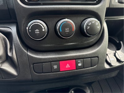 2018 RAM ProMaster Cargo Van 1500 HIGH RF 13