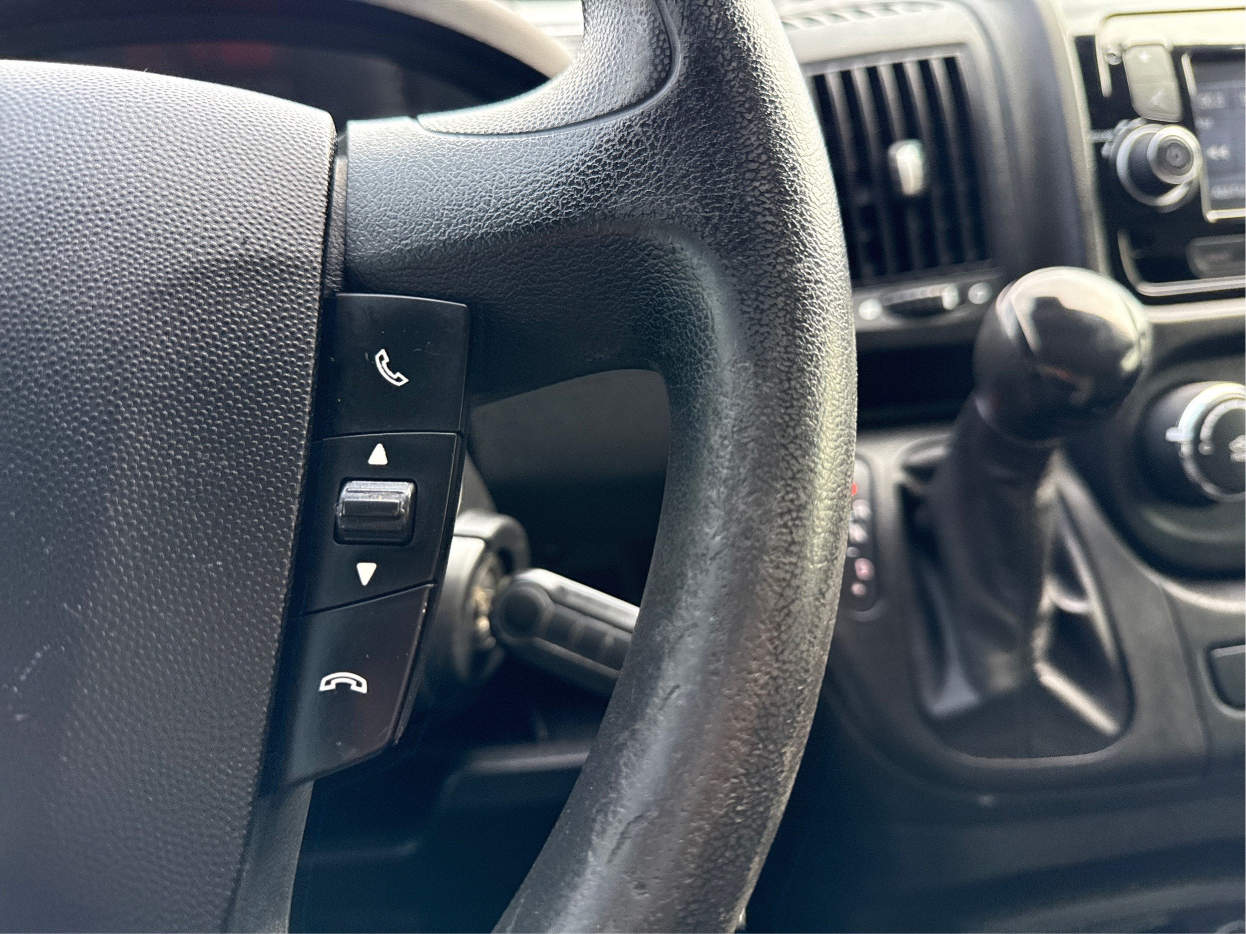 2018 RAM ProMaster Cargo Van 1500 HIGH RF 13