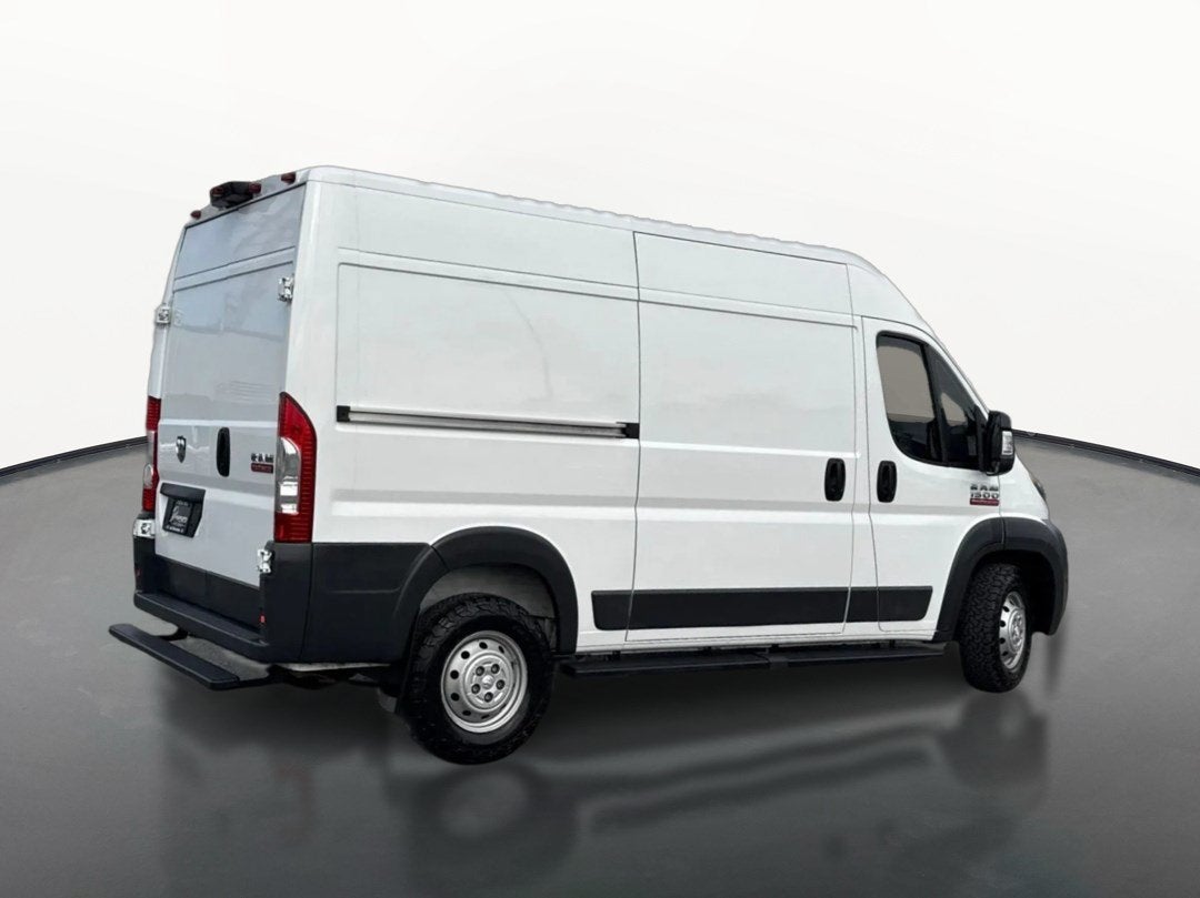 2018 RAM ProMaster Cargo Van 1500 HIGH RF 13