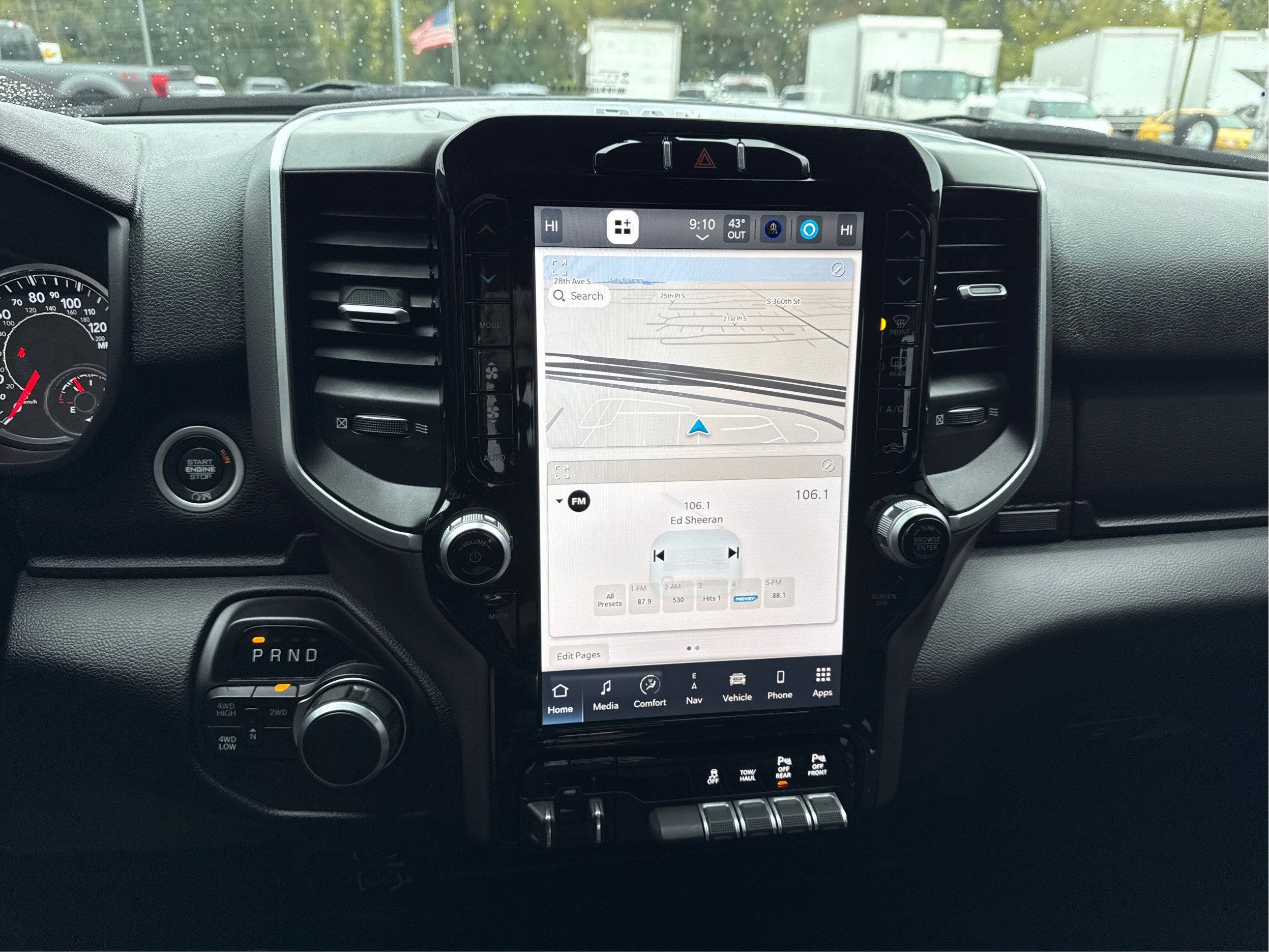 2024 RAM 2500 Big Horn Crew Cab 4x4 6'4" Box