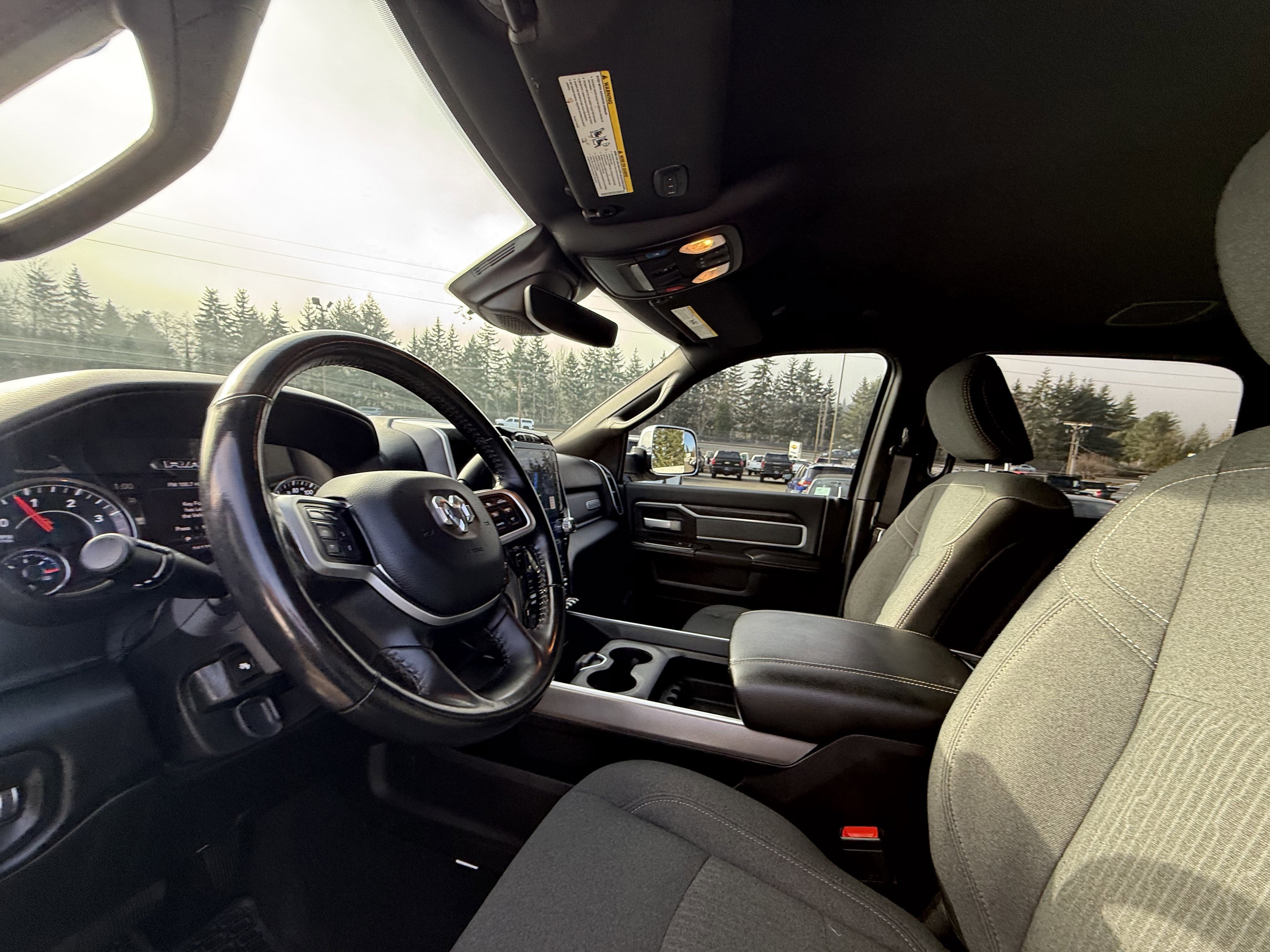 2020 RAM 2500 Big Horn Crew Cab 4X4 6'4" Box