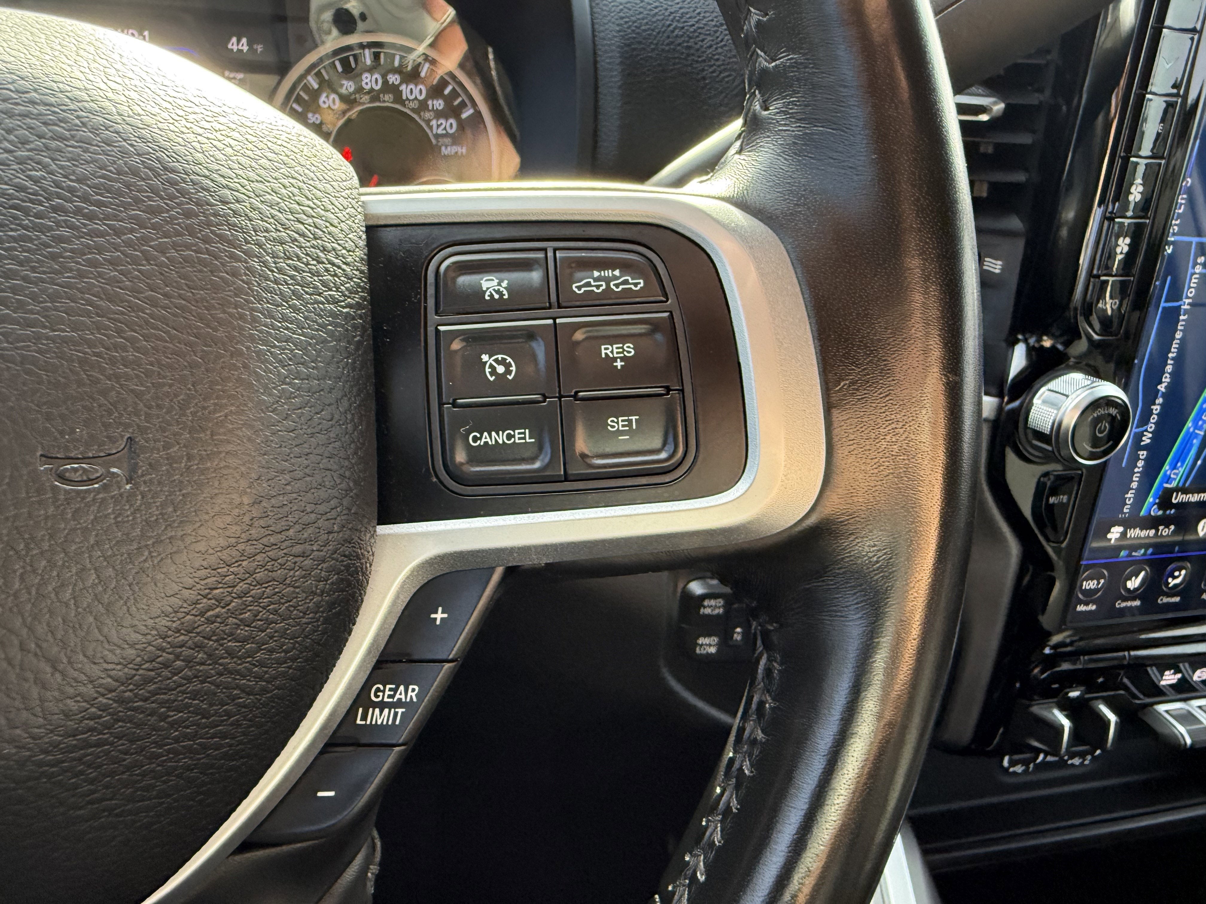 2020 RAM 2500 Big Horn Crew Cab 4X4 6'4" Box