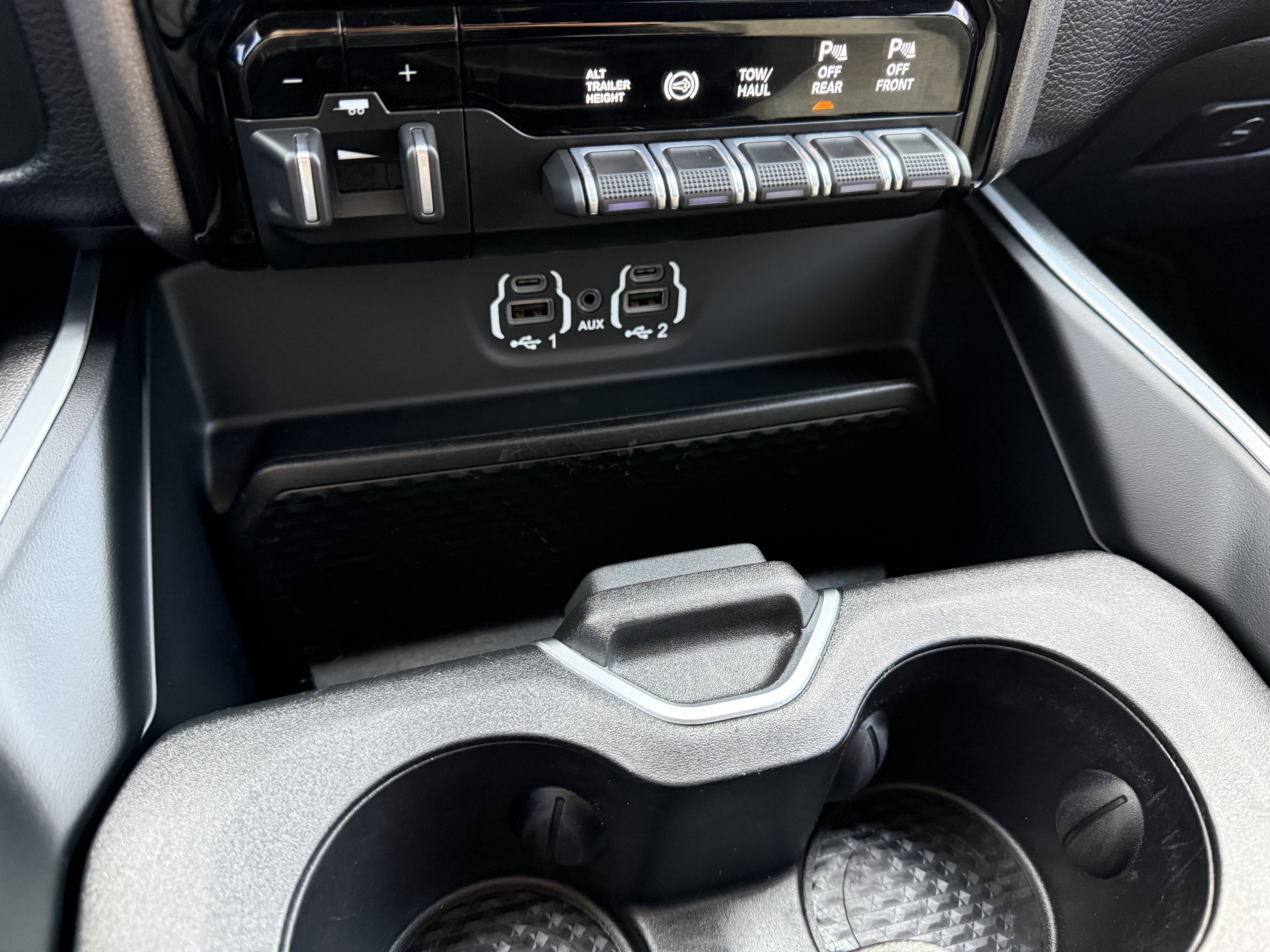 2020 RAM 2500 Big Horn Crew Cab 4X4 6'4" Box