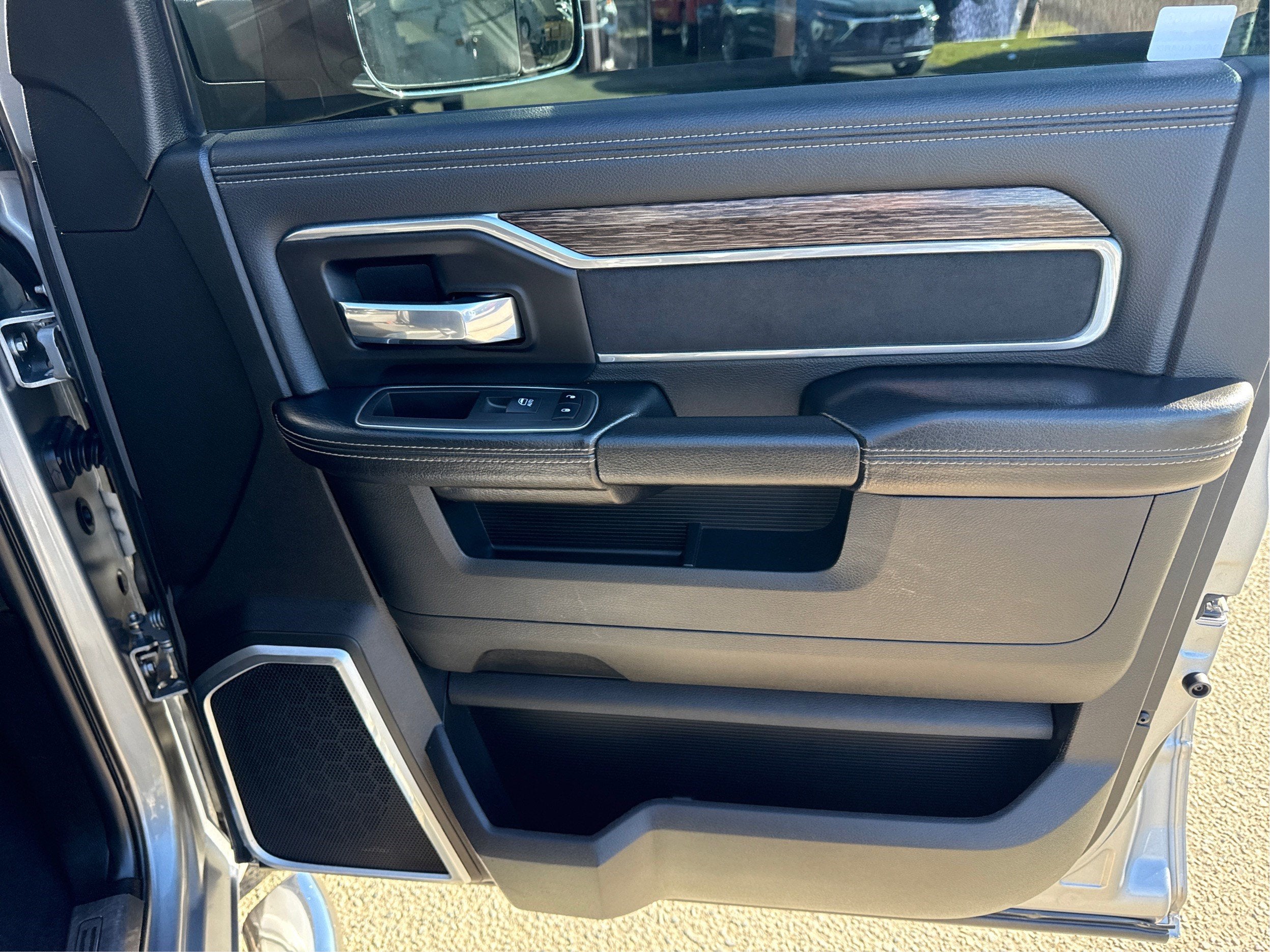 2021 RAM 2500 Laramie Crew Cab 4x4 6'4" Box