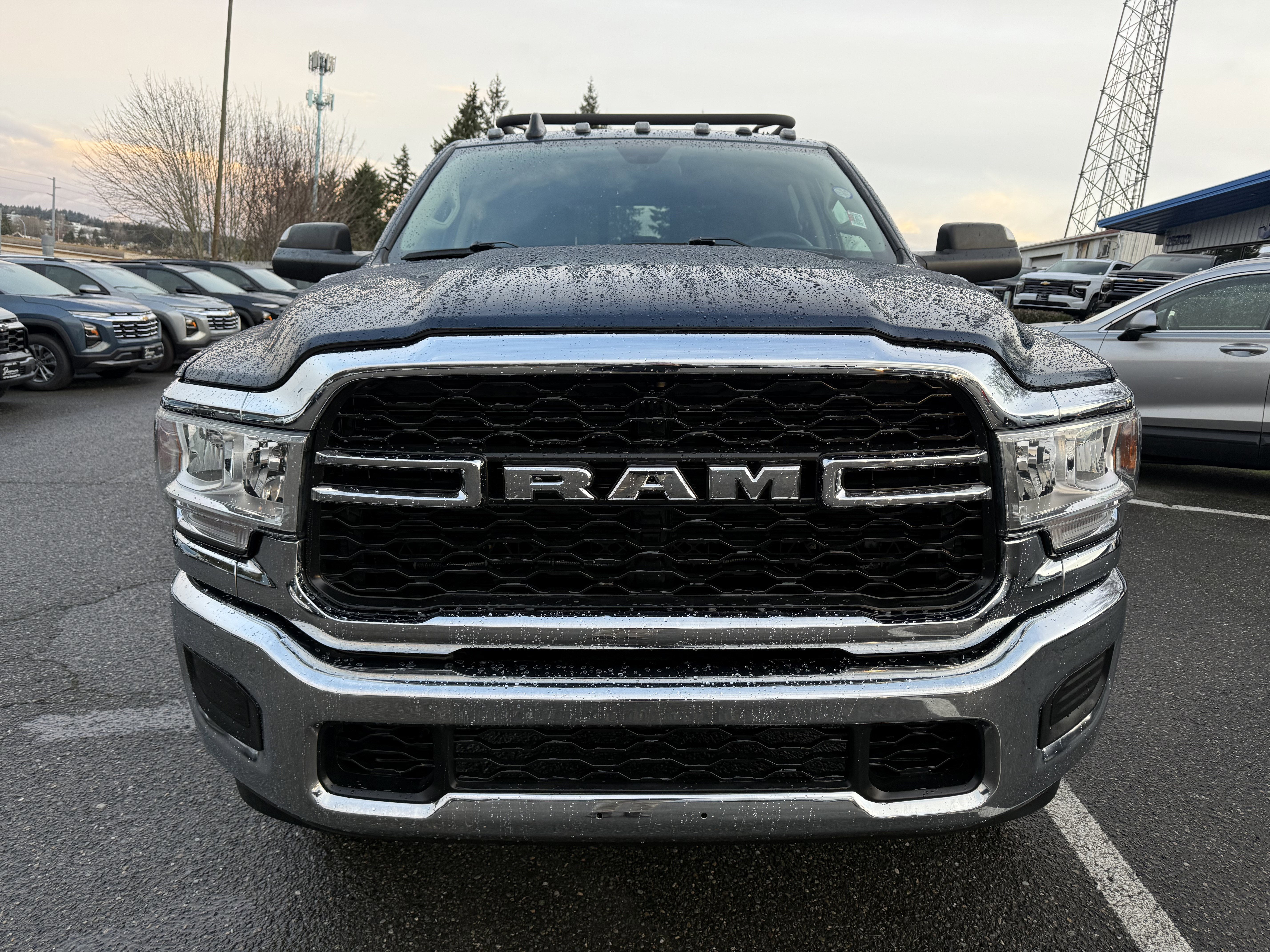 2020 RAM 2500 Tradesman Crew Cab 4X4 8' Box
