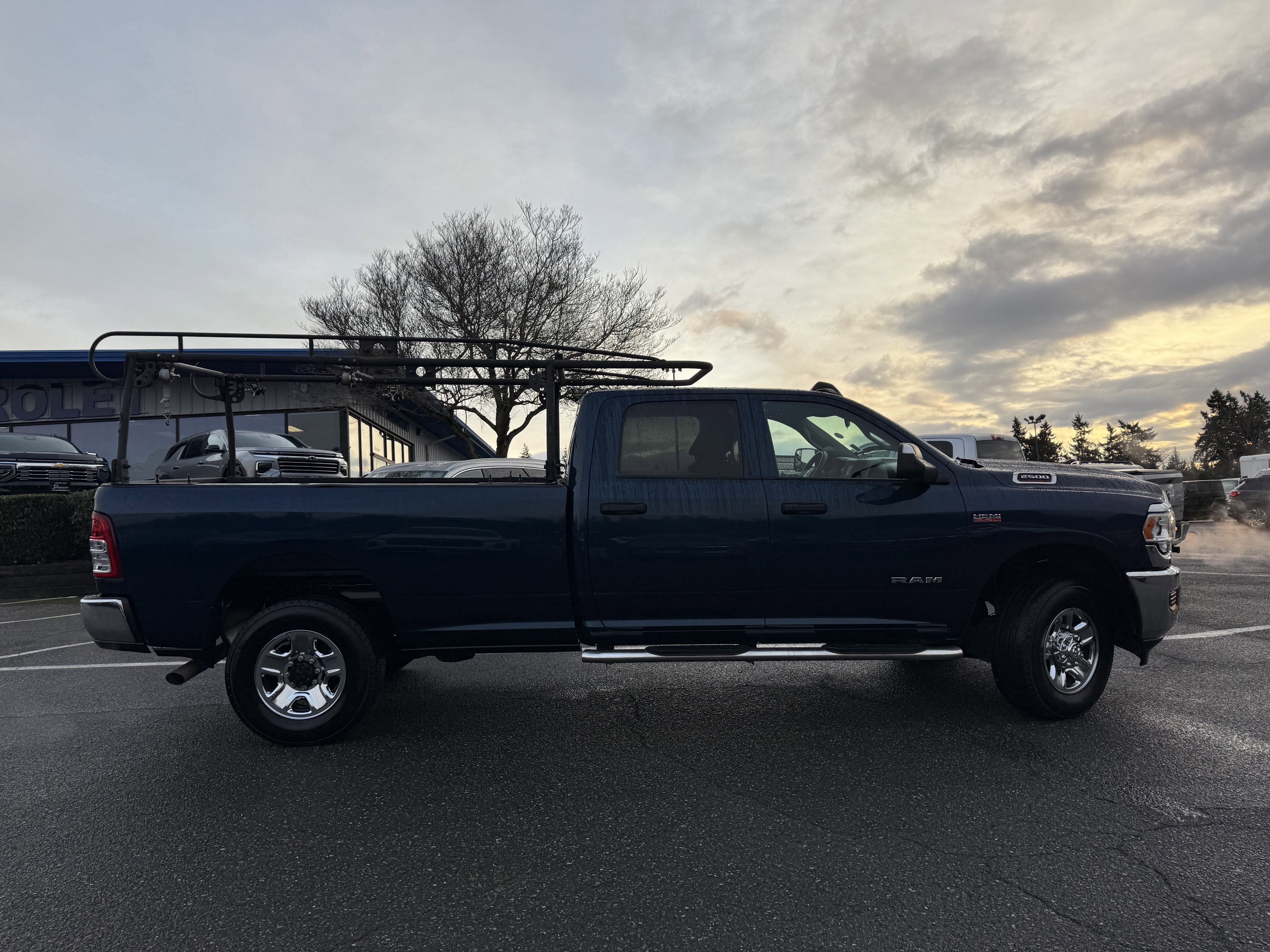 2020 RAM 2500 Tradesman Crew Cab 4X4 8' Box