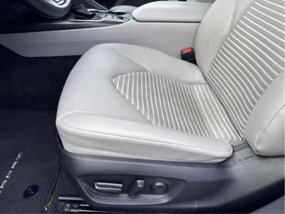 2023 Toyota Camry SE AWD
