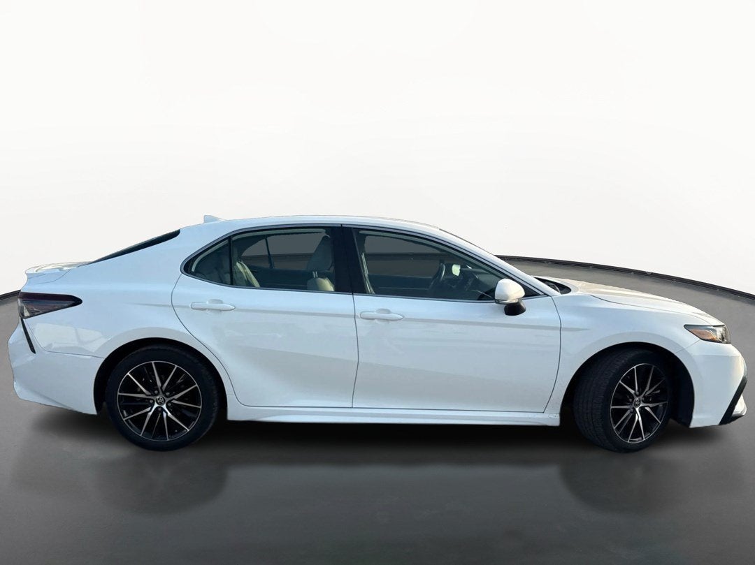 2023 Toyota Camry SE AWD