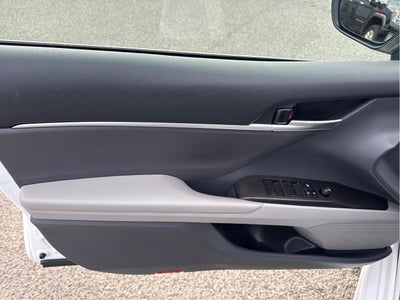 2023 Toyota Camry SE AWD