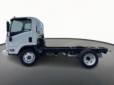 2025 Chevrolet Low Cab Forward 4500 HG Base
