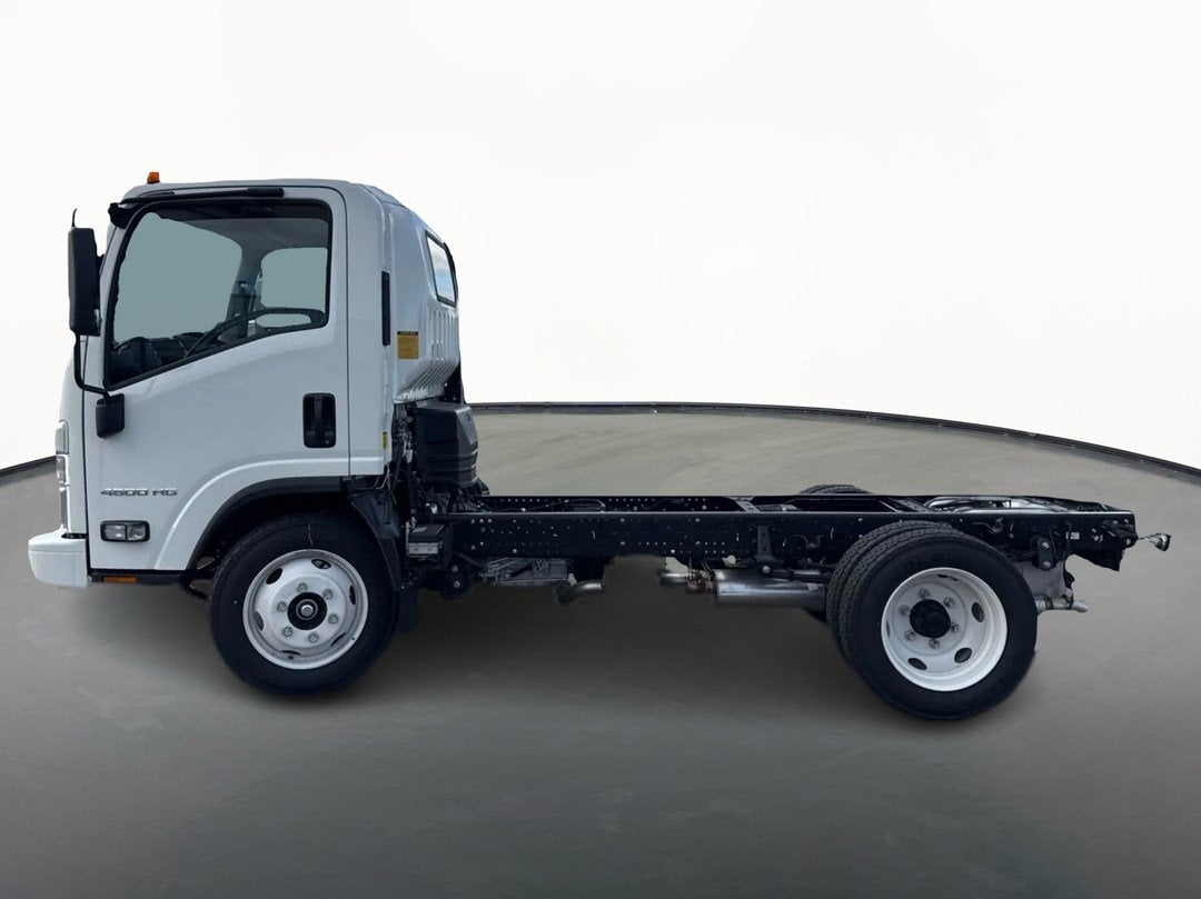 2025 Chevrolet Low Cab Forward 4500 HG Base