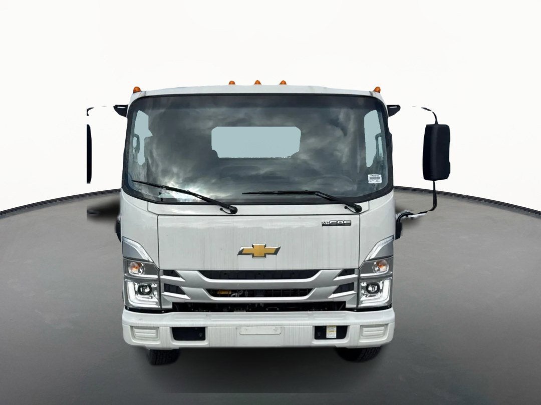 2025 Chevrolet Low Cab Forward 4500 HG Base