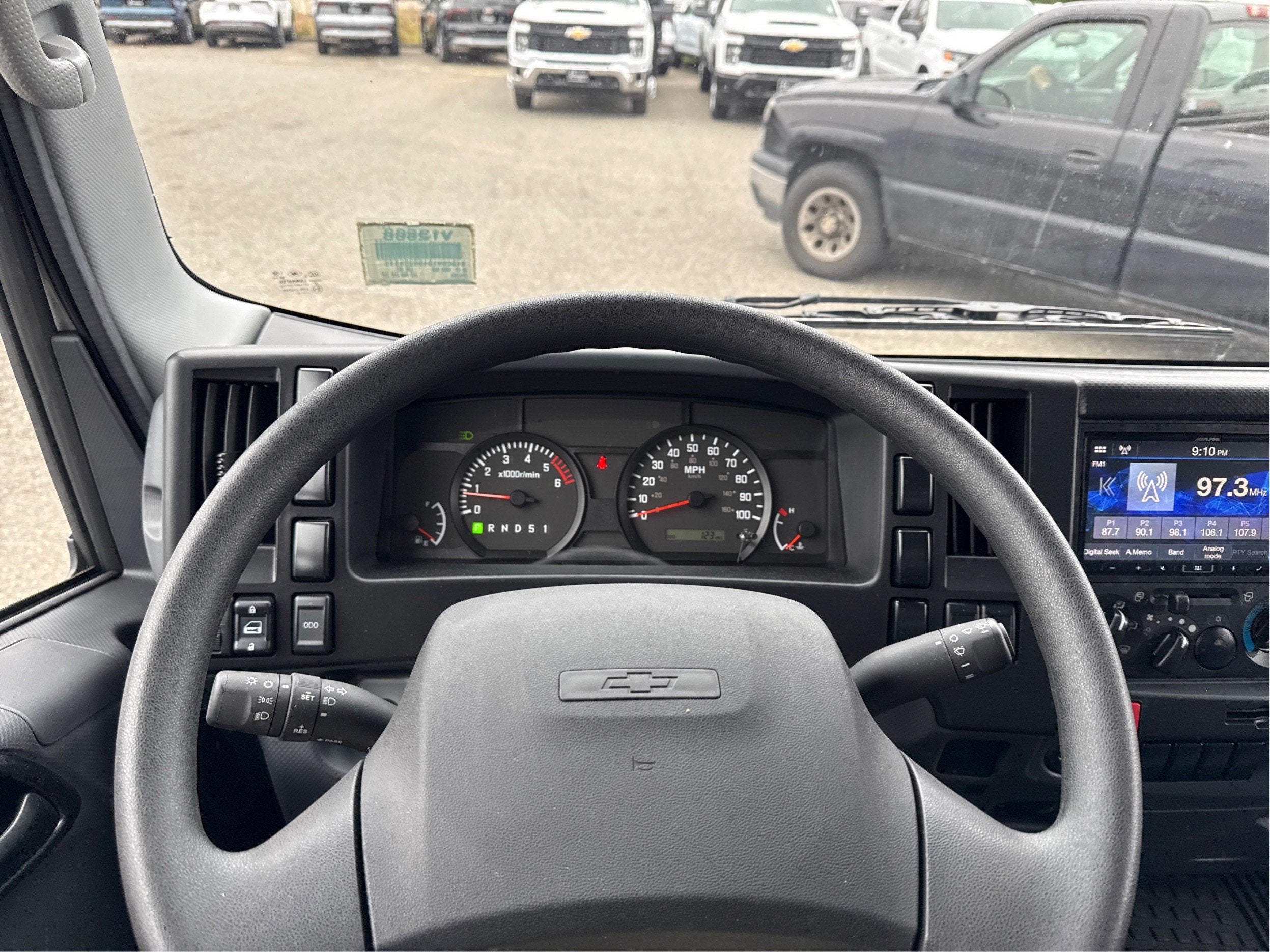 2025 Chevrolet Low Cab Forward 4500 HG Base