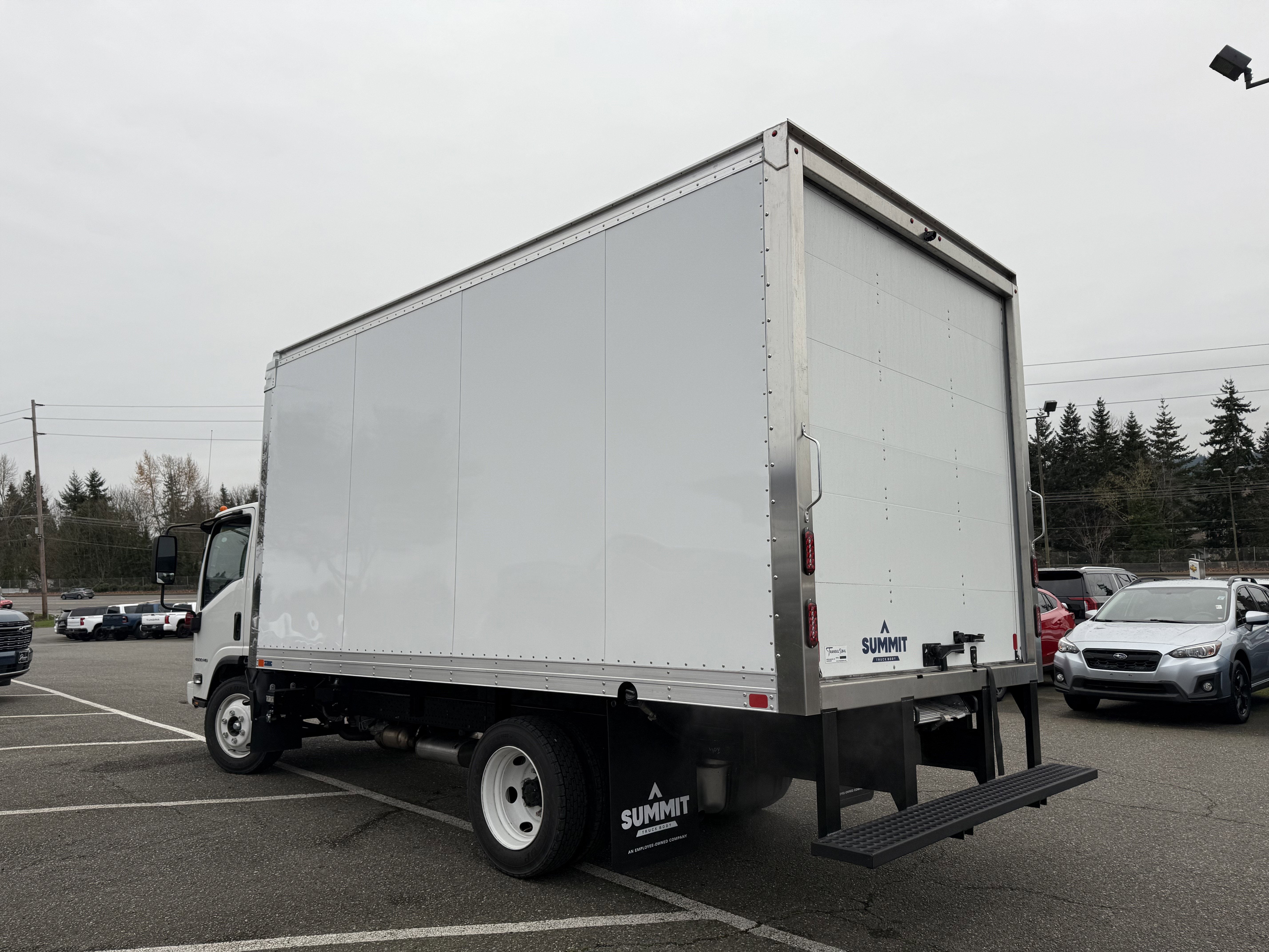 2025 Chevrolet Low Cab Forward 4500 Base