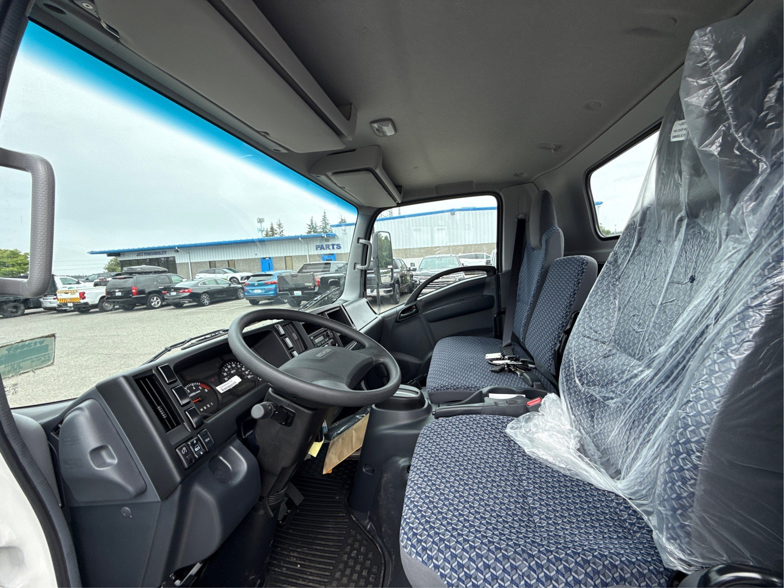 2025 Chevrolet Low Cab Forward 4500 HG Base