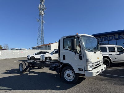 2025 Chevrolet Low Cab Forward 4500 Base