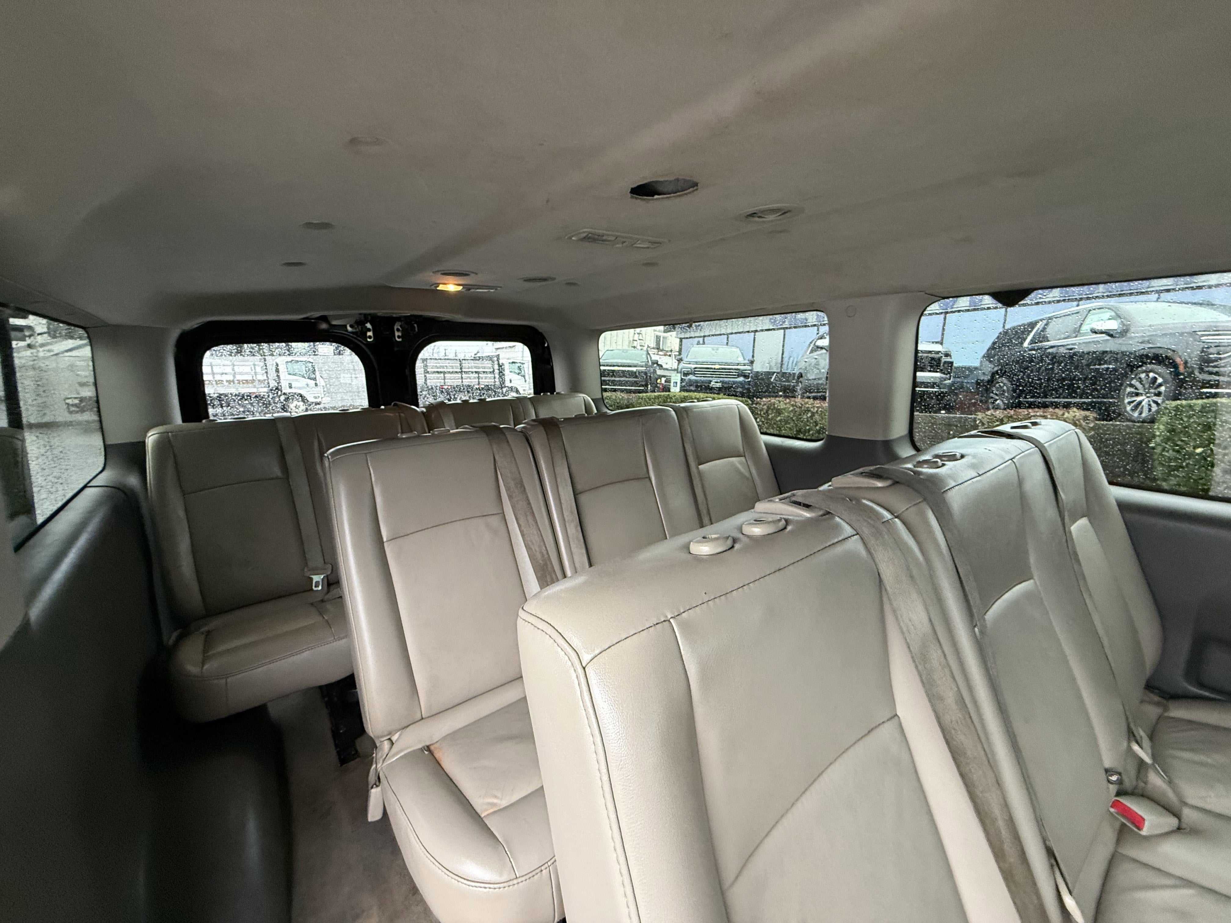 2015 Nissan NV Passenger NV3500 HD SL V8