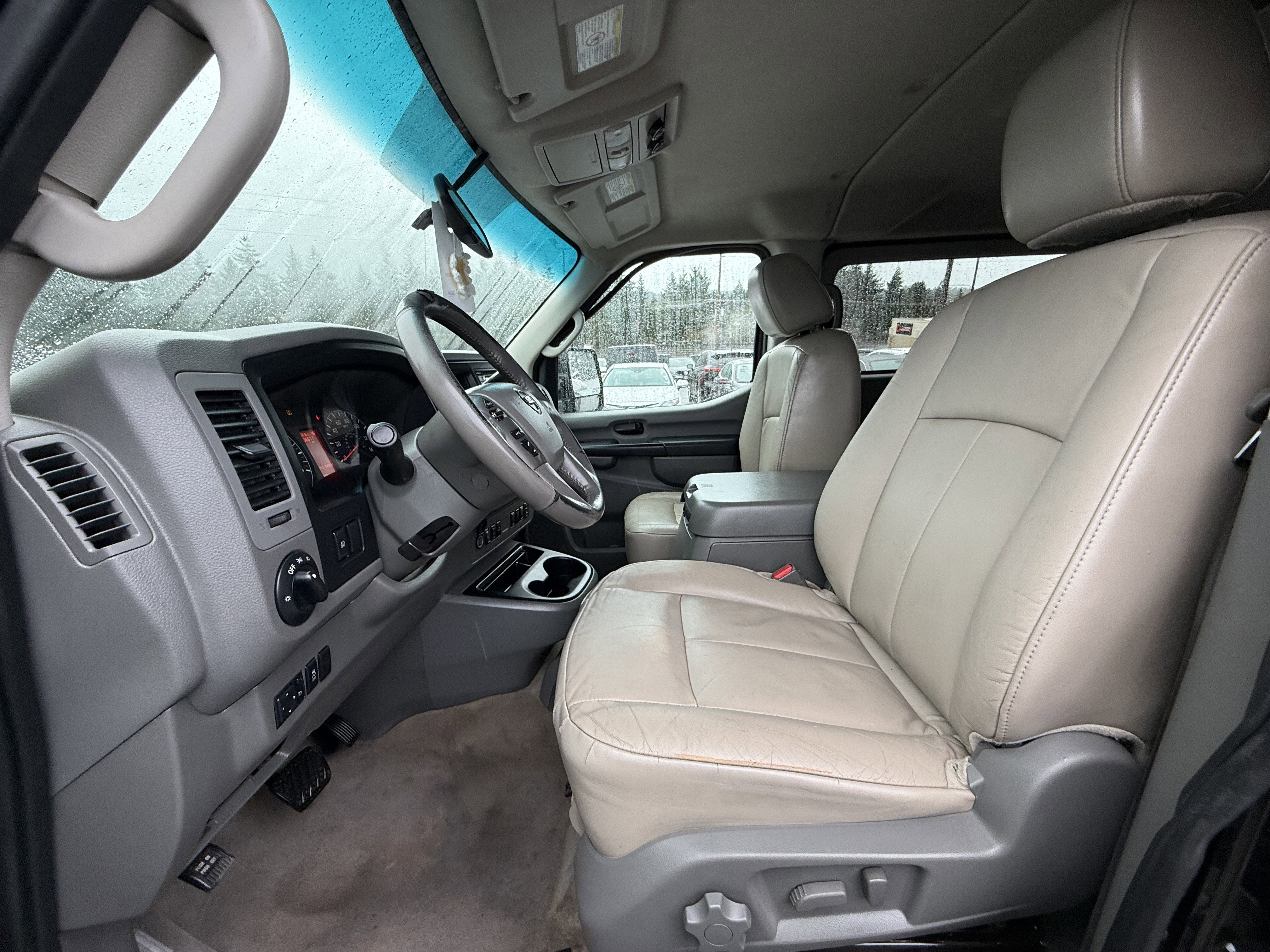 2015 Nissan NV Passenger NV3500 HD SL V8