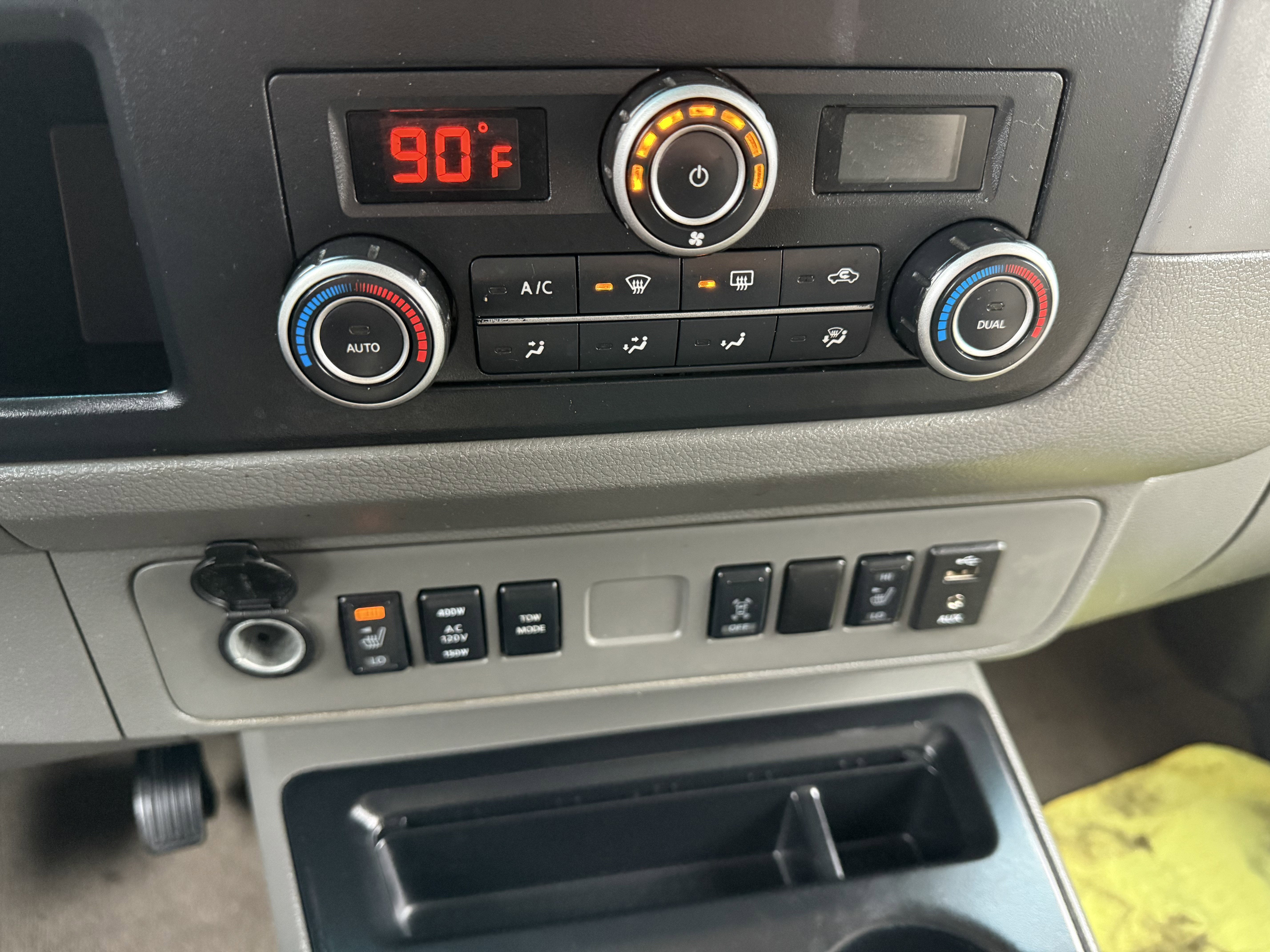 2015 Nissan NV Passenger NV3500 HD SL V8