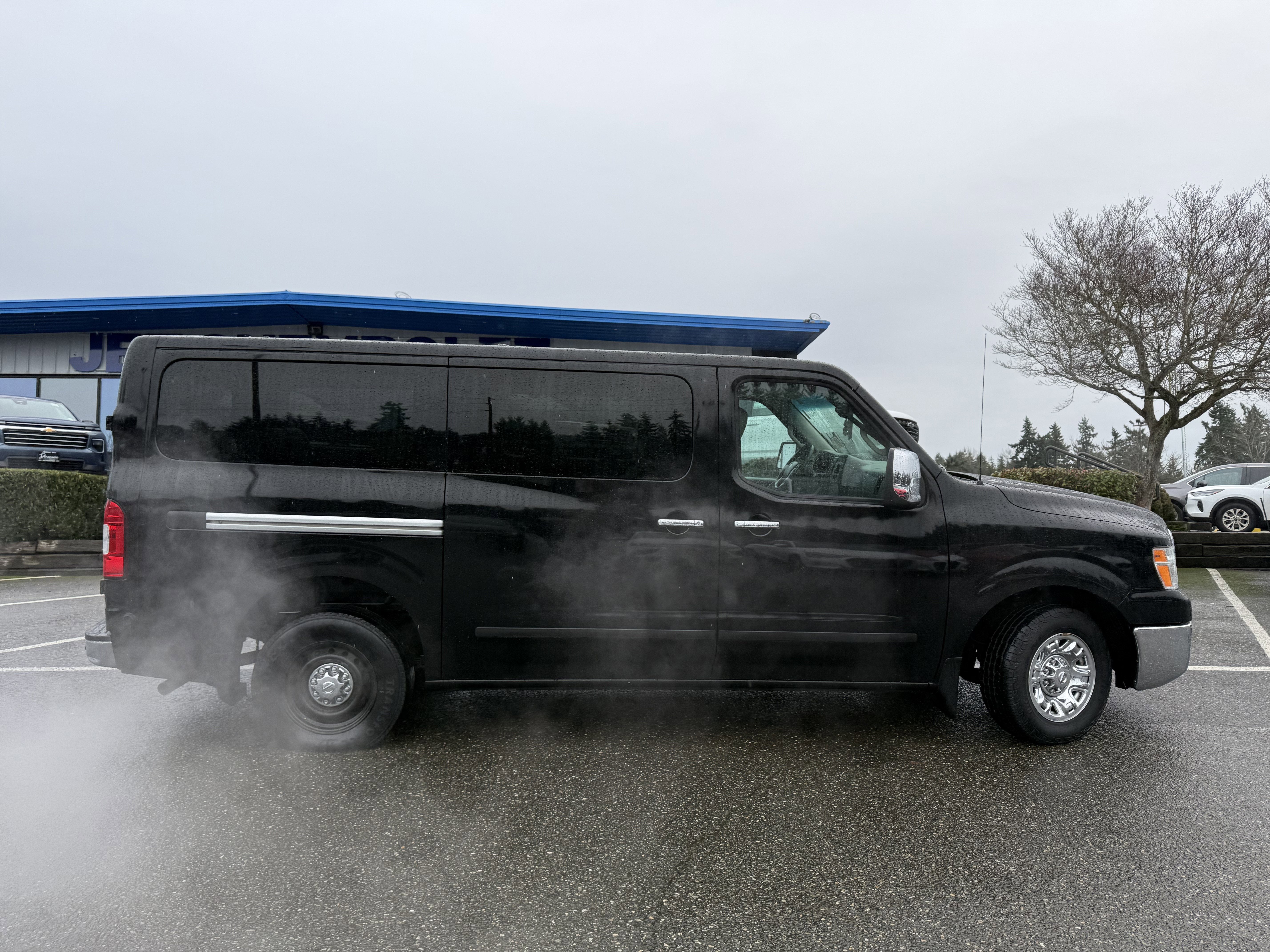 2015 Nissan NV Passenger NV3500 HD SL V8