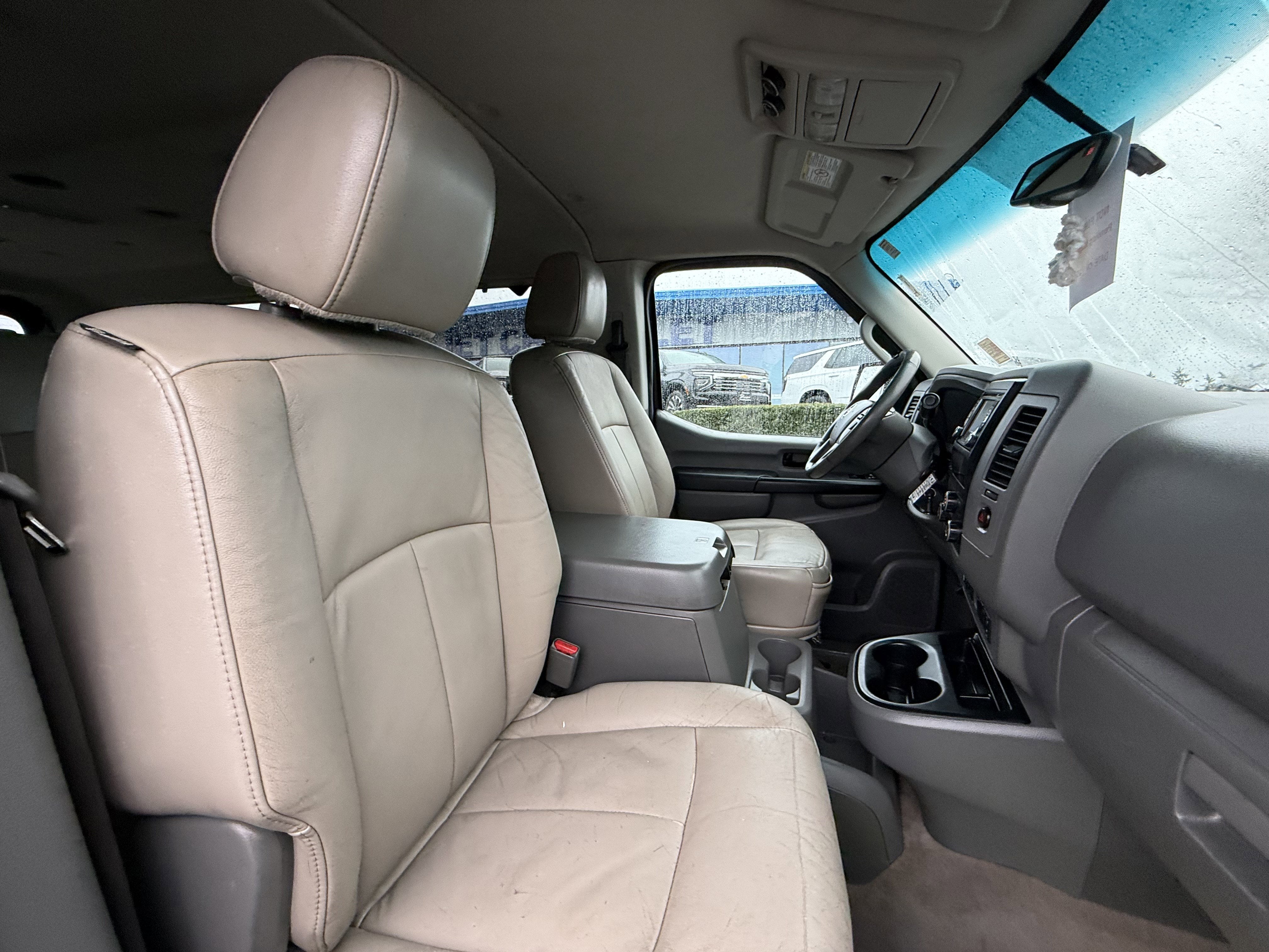 2015 Nissan NV Passenger NV3500 HD SL V8