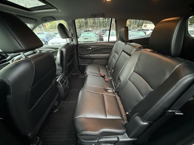 2022 Honda Pilot AWD Black Edition