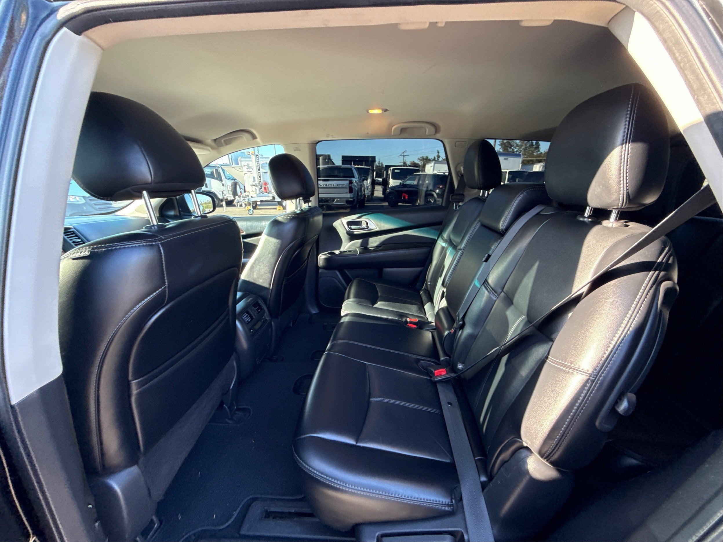 2014 Nissan Pathfinder SL