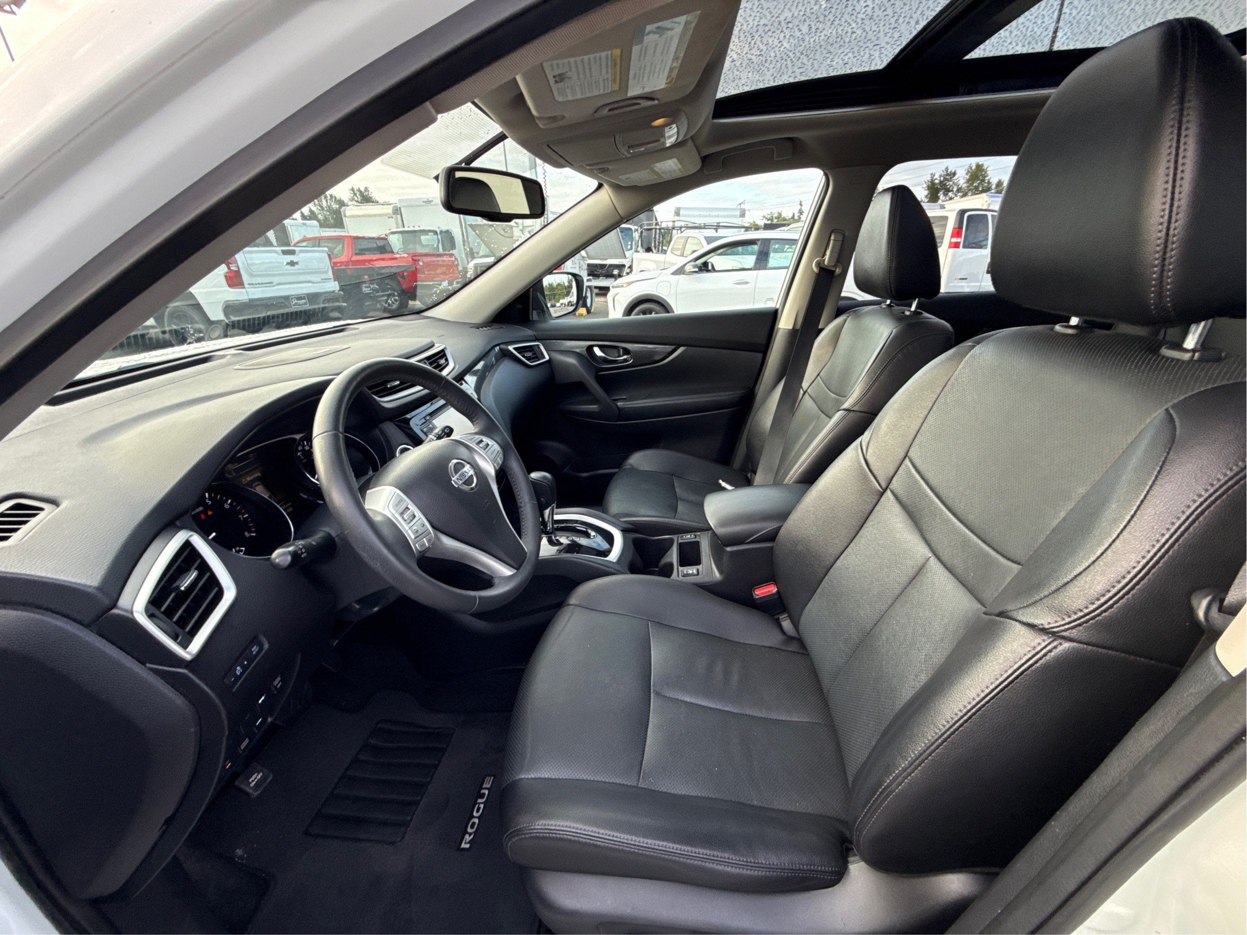 2016 Nissan Rogue SV
