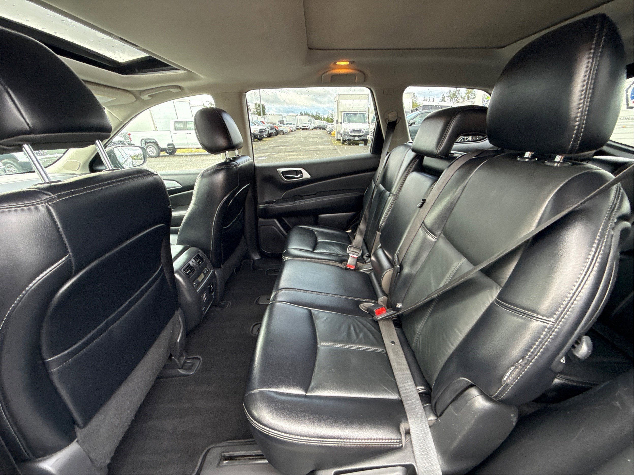 2018 Nissan Pathfinder S